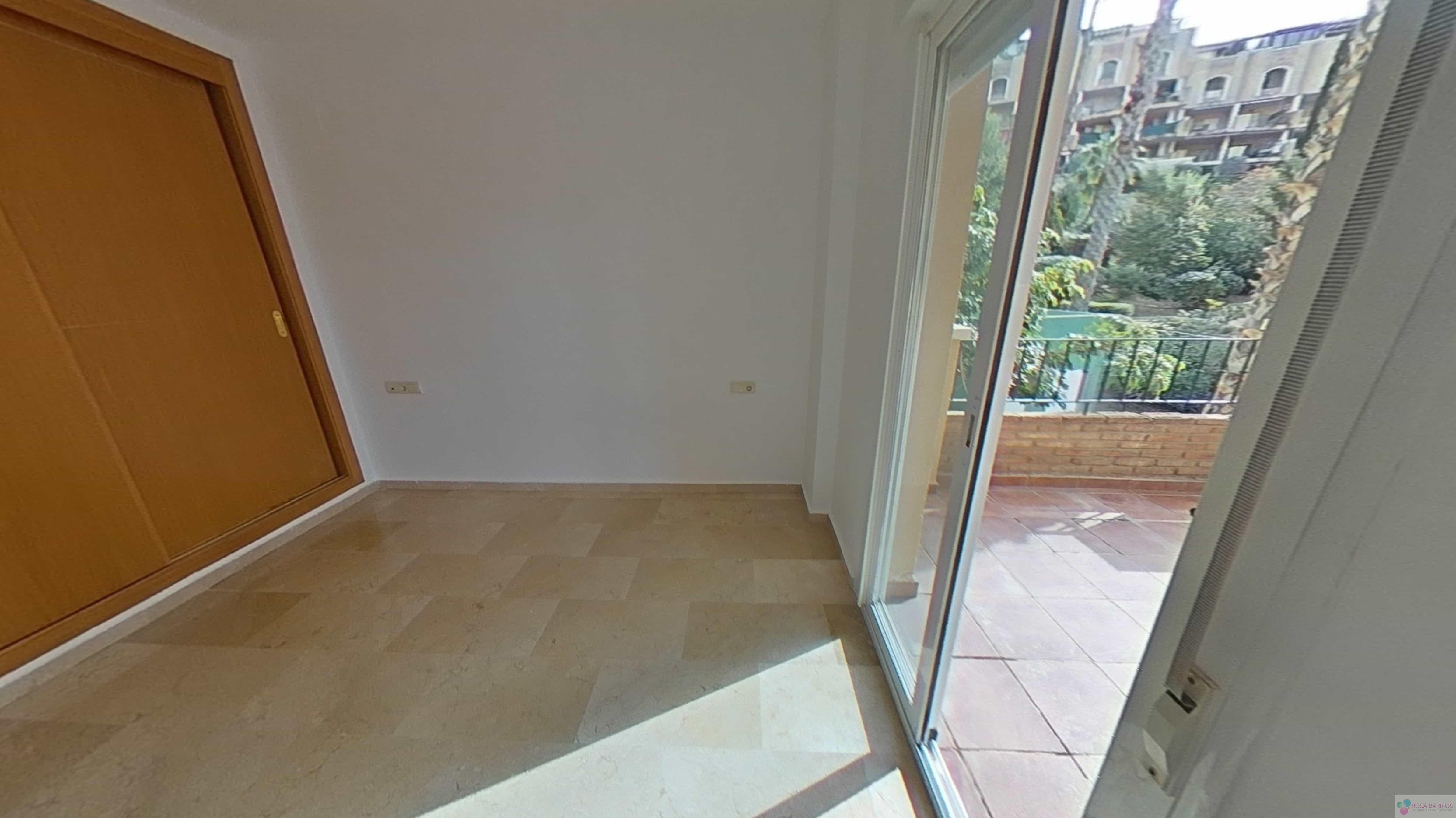 For sale of flat in Mijas