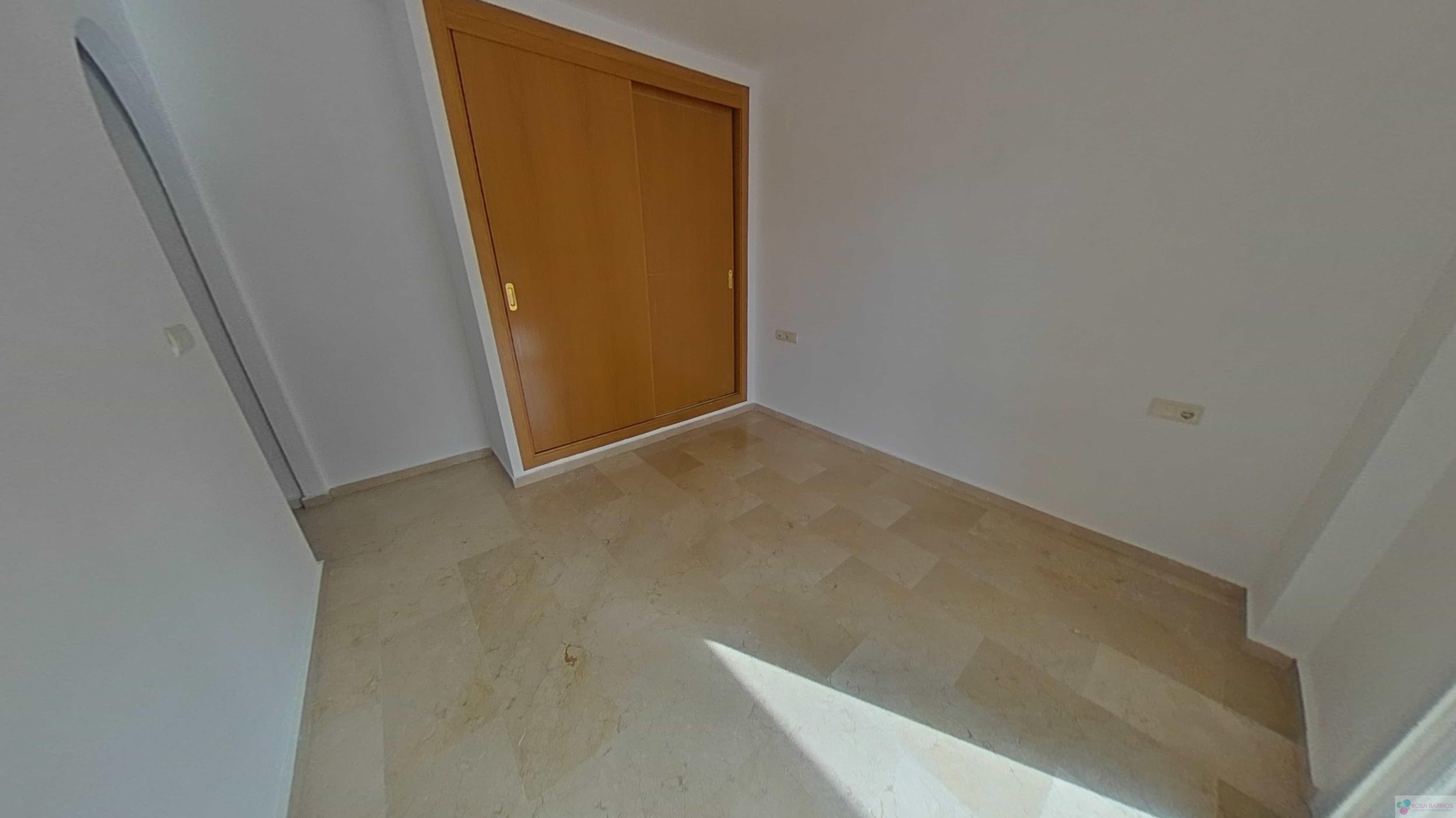 For sale of flat in Mijas