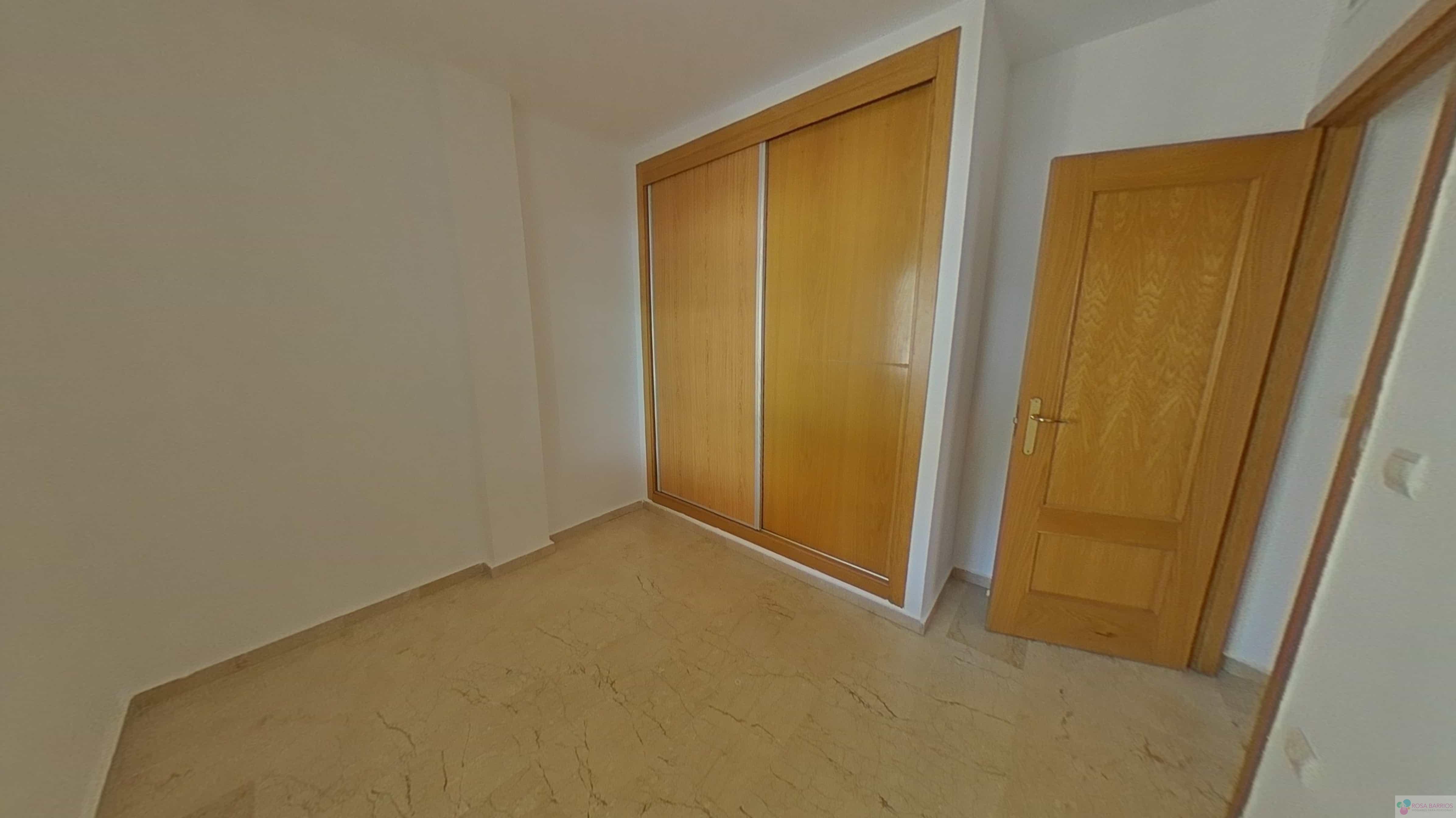 For sale of flat in Mijas