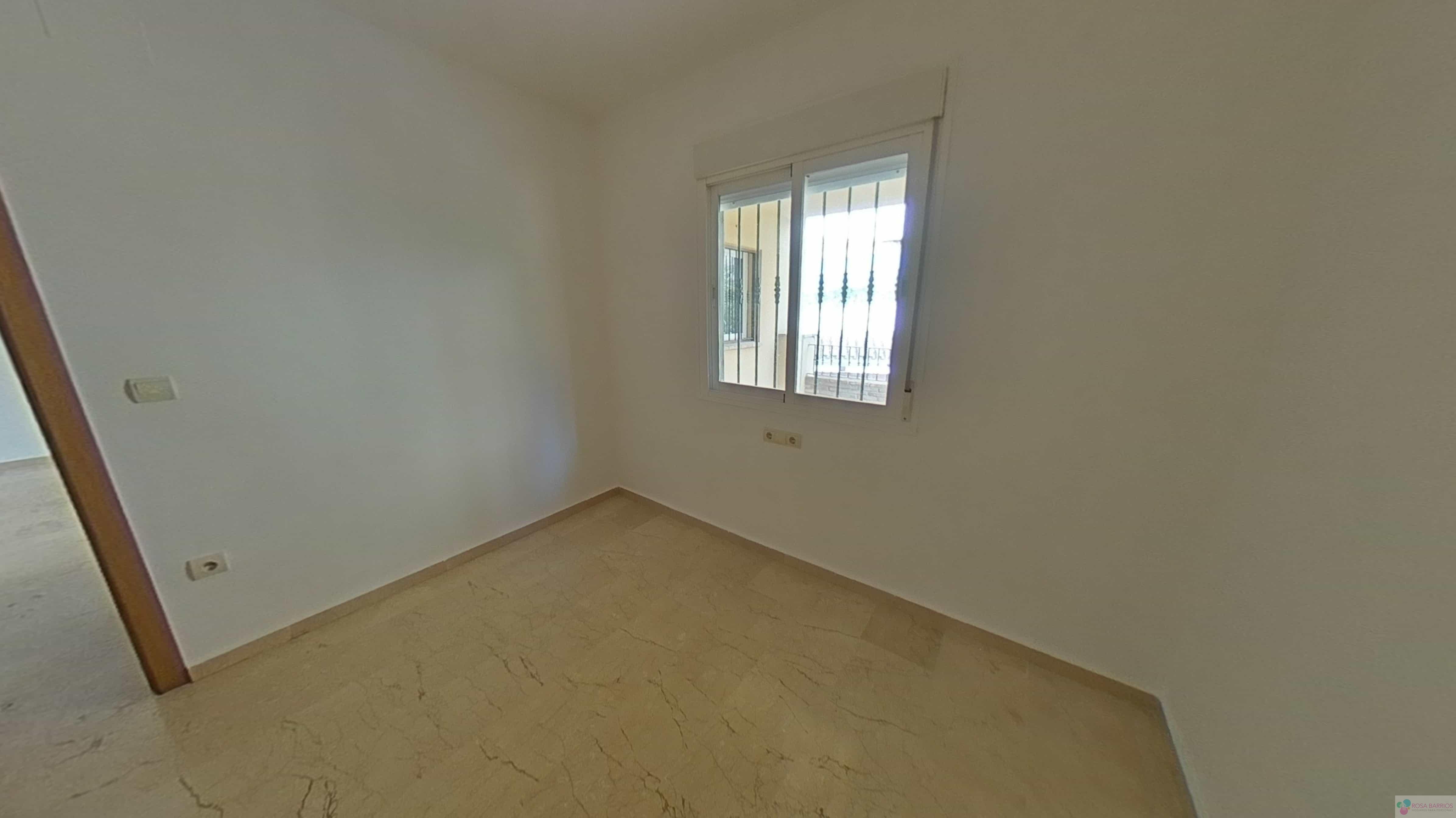 For sale of flat in Mijas