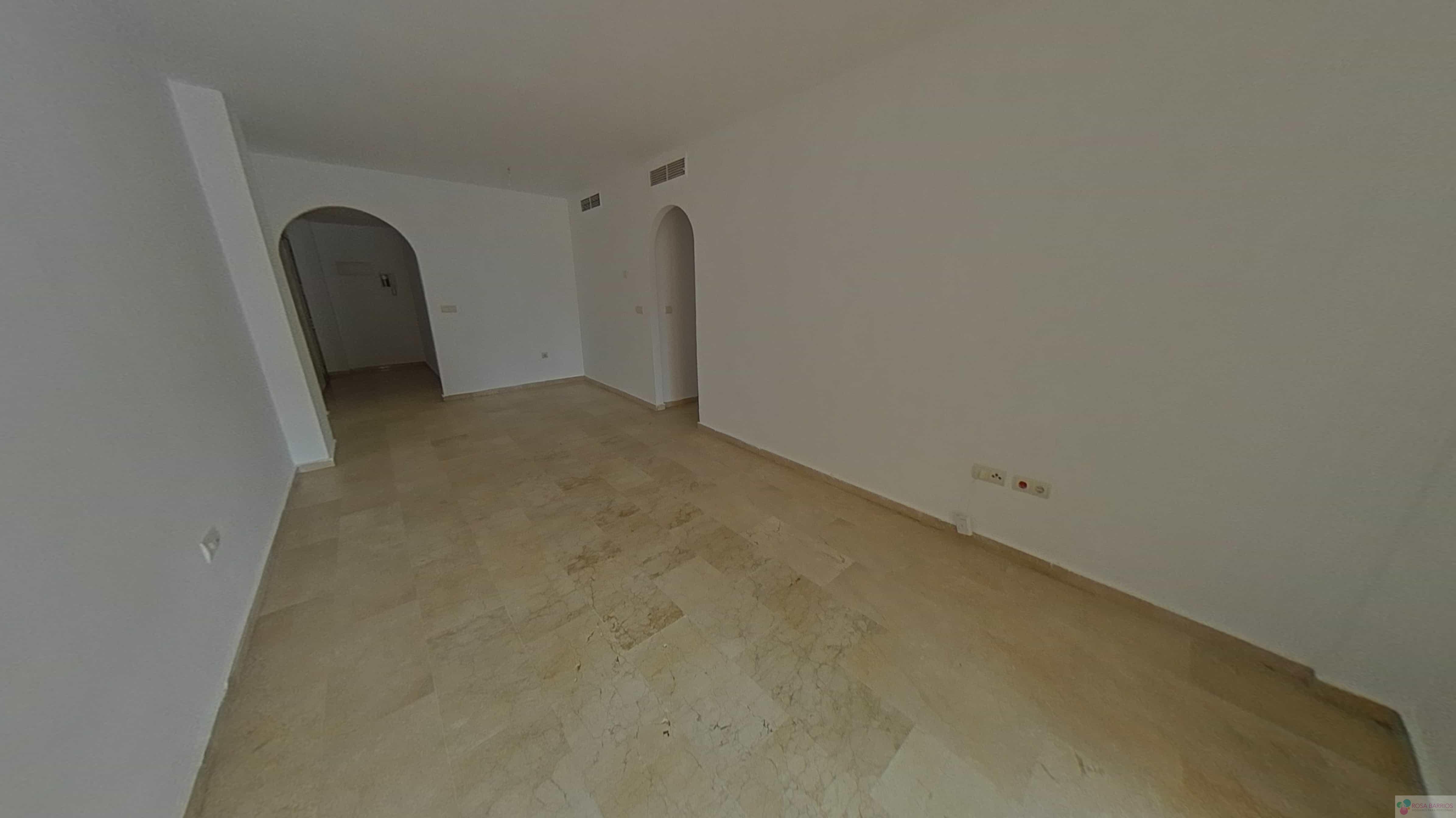 For sale of flat in Mijas