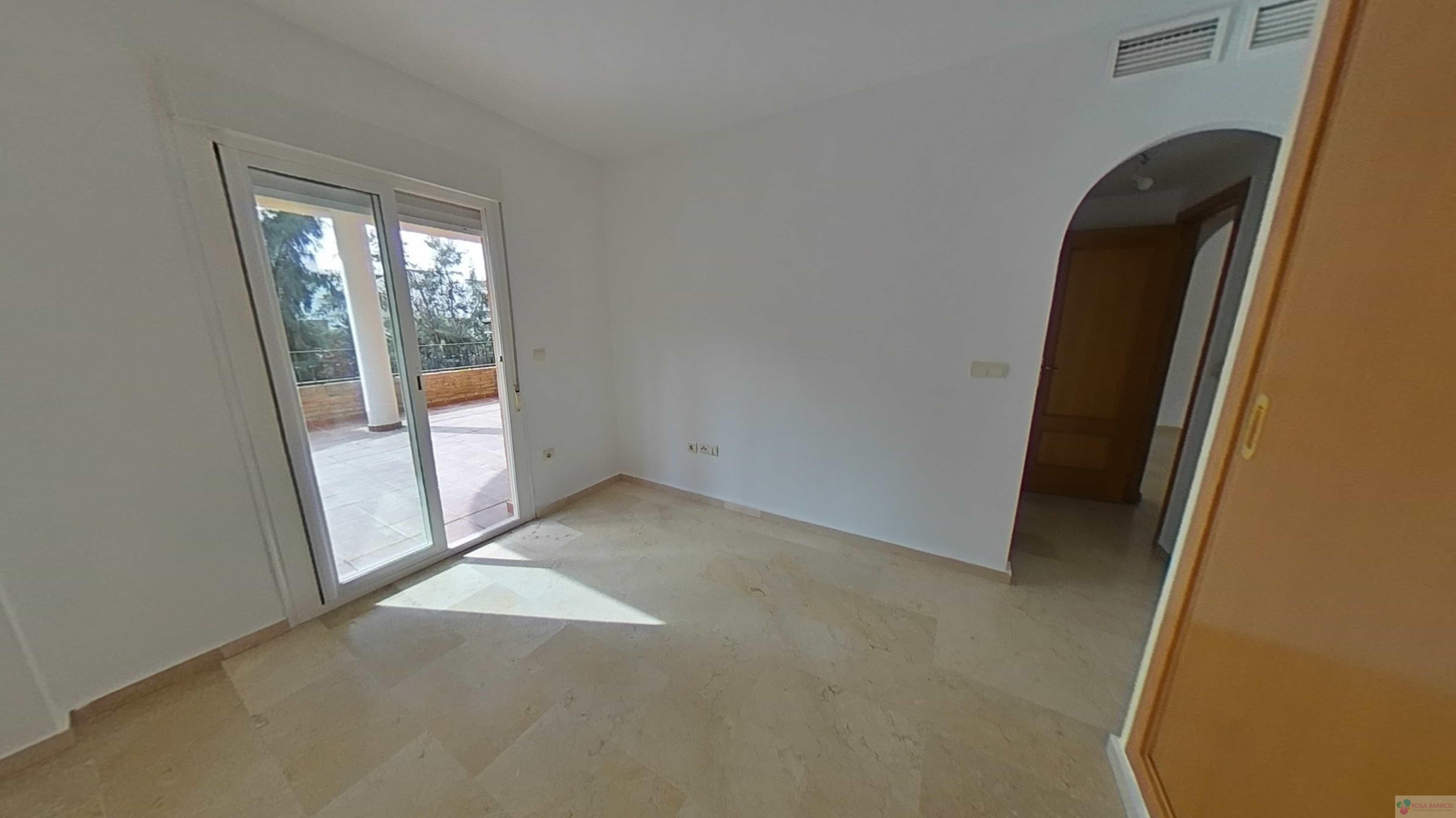 For sale of flat in Mijas