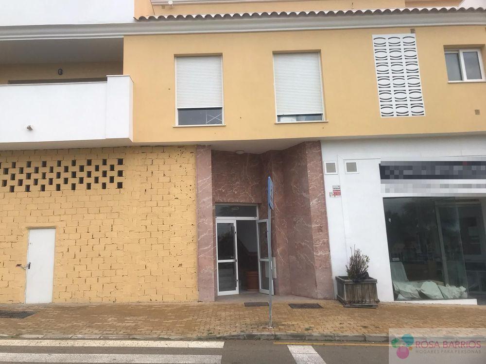For sale of garage in Estepona