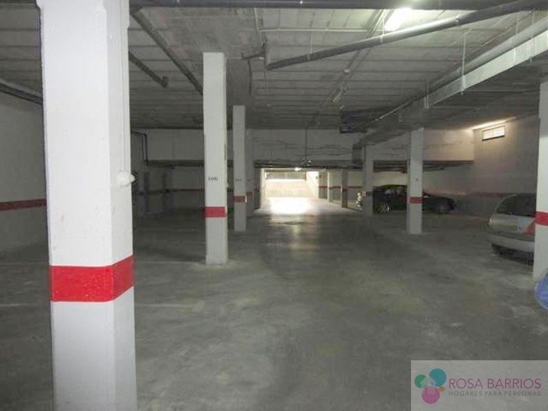 For sale of garage in Estepona