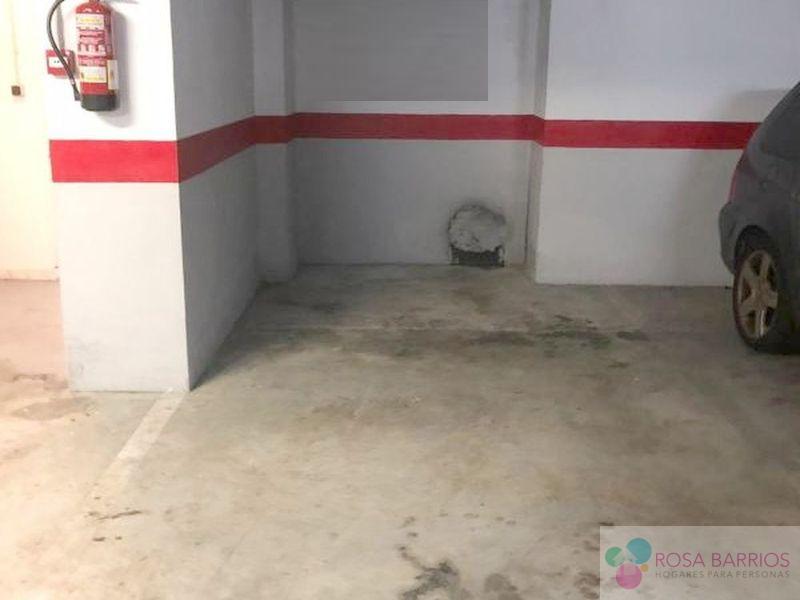 For sale of garage in Estepona