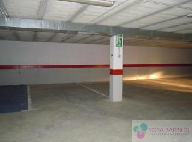 For sale of garage in Estepona