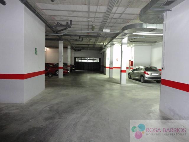 For sale of garage in Estepona