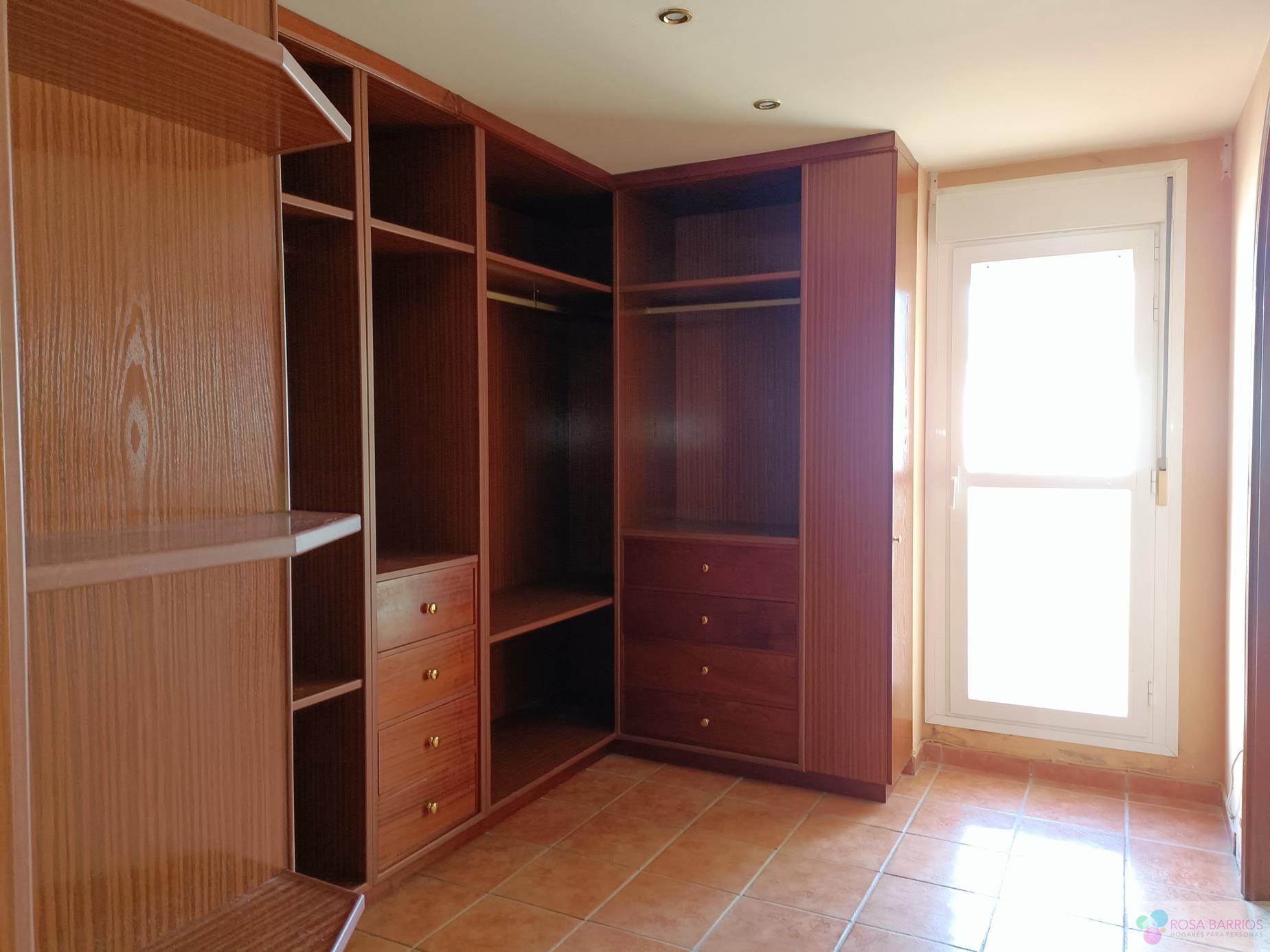 Venta de piso en Estepona