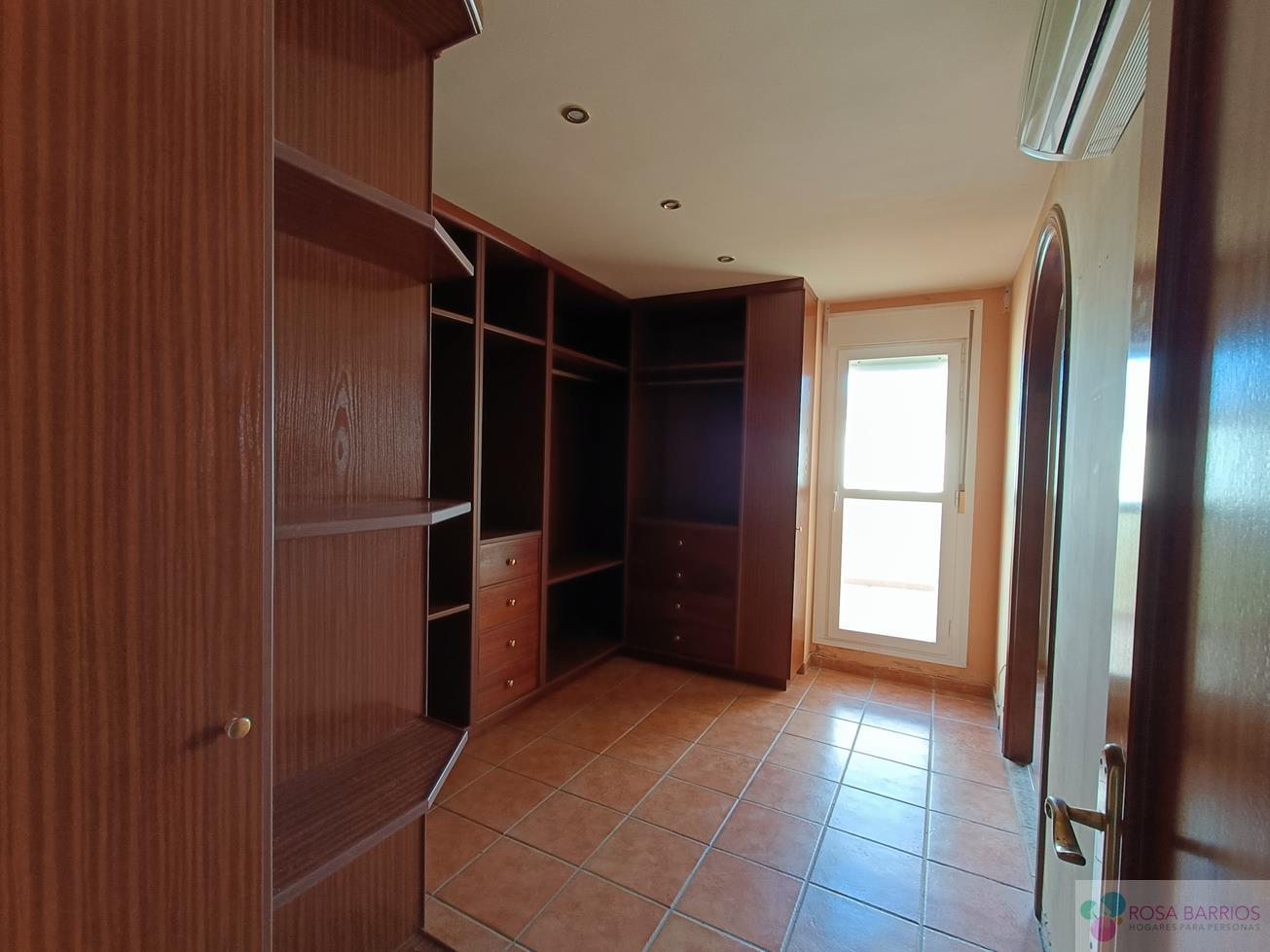 Venta de piso en Estepona