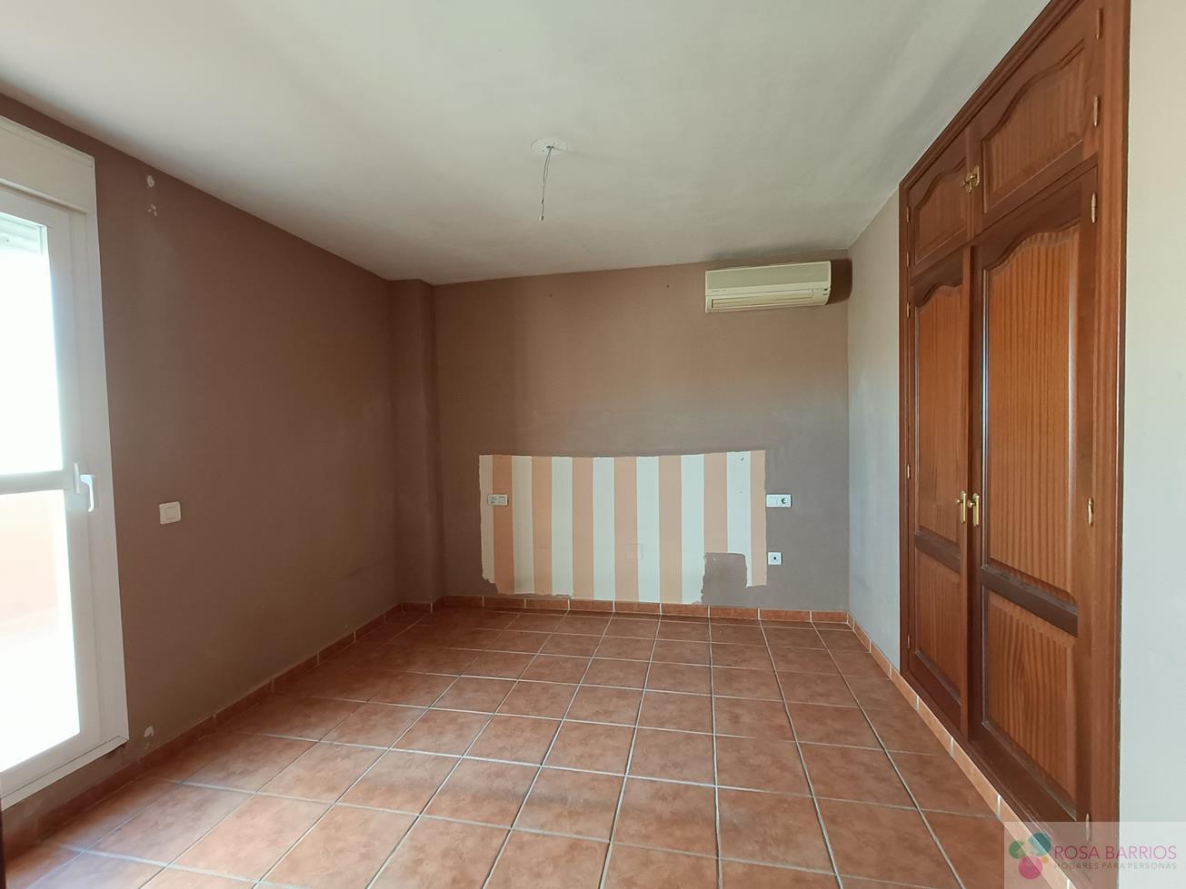 Venta de piso en Estepona
