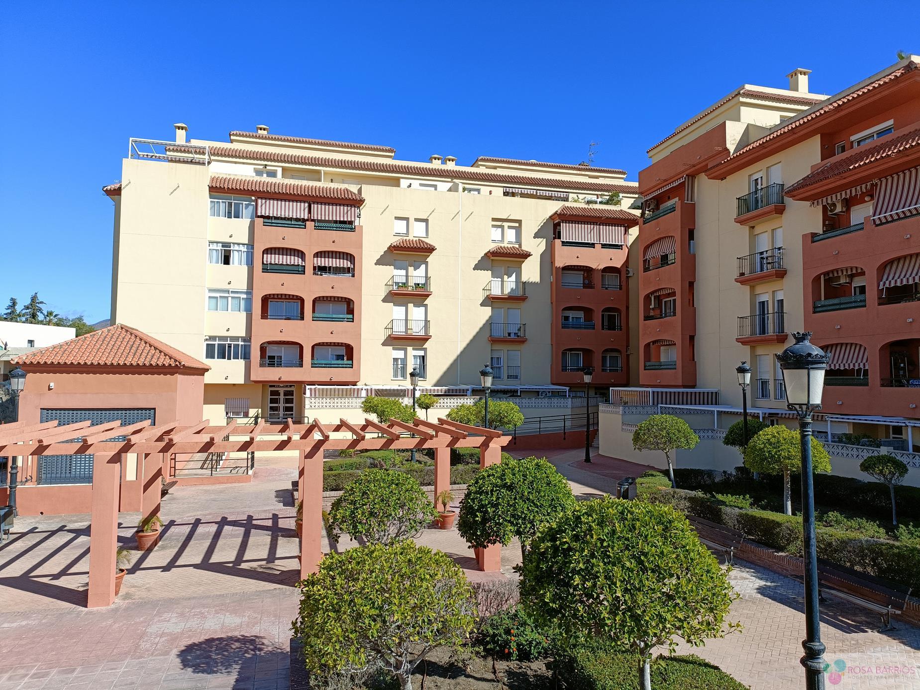 Venta de piso en Estepona