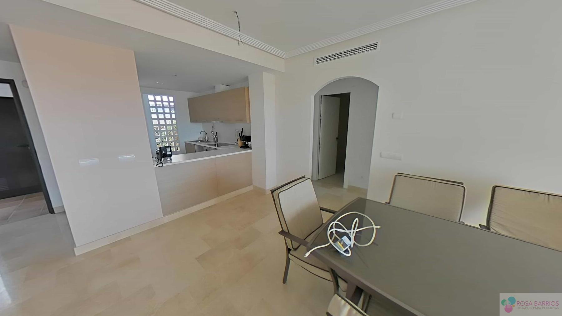 Venta de piso en Benahavís