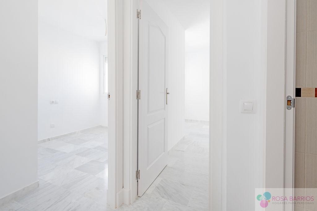 For sale of flat in Casares