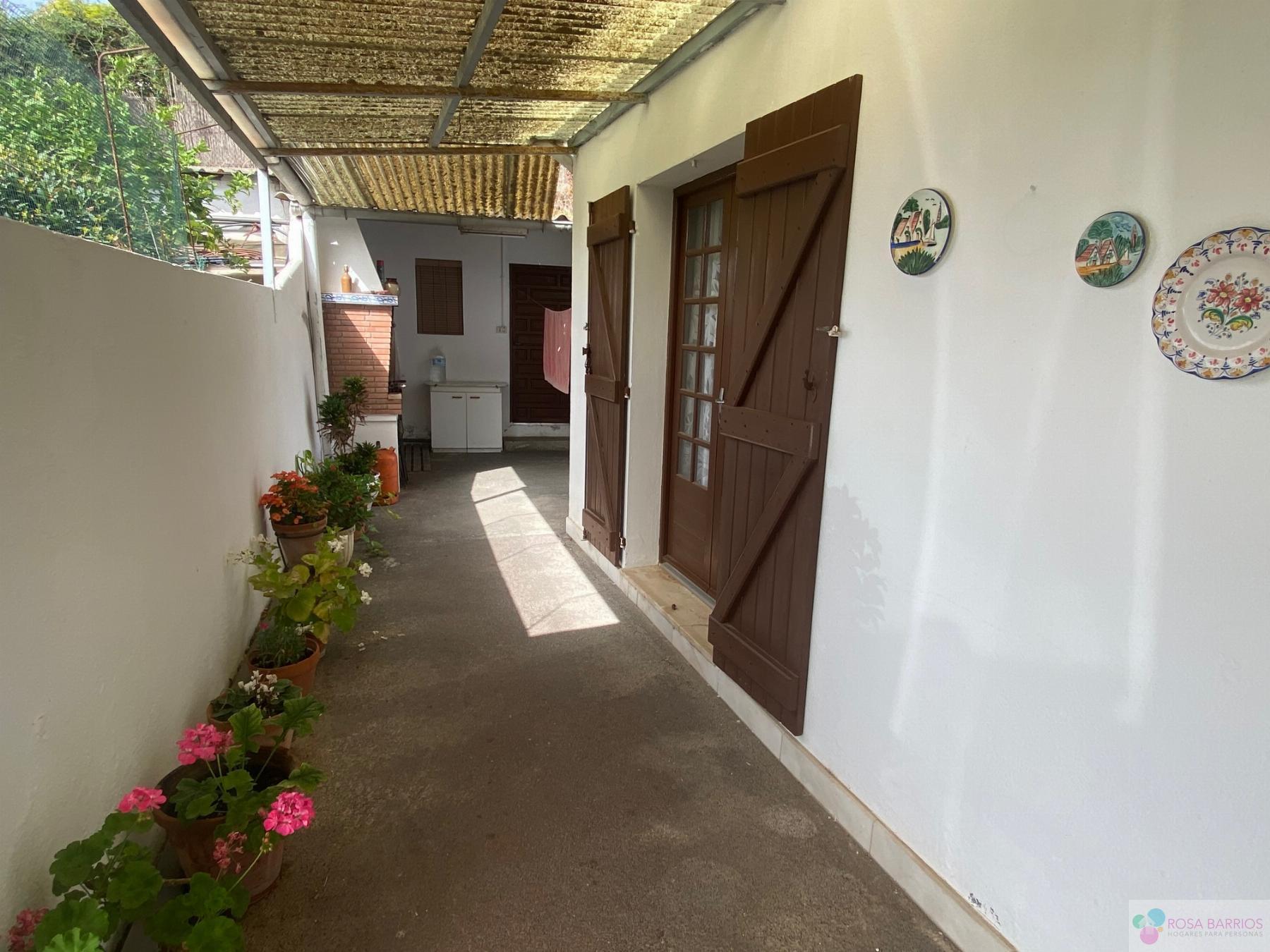 Zu verkaufen von chalet in
 Estepona