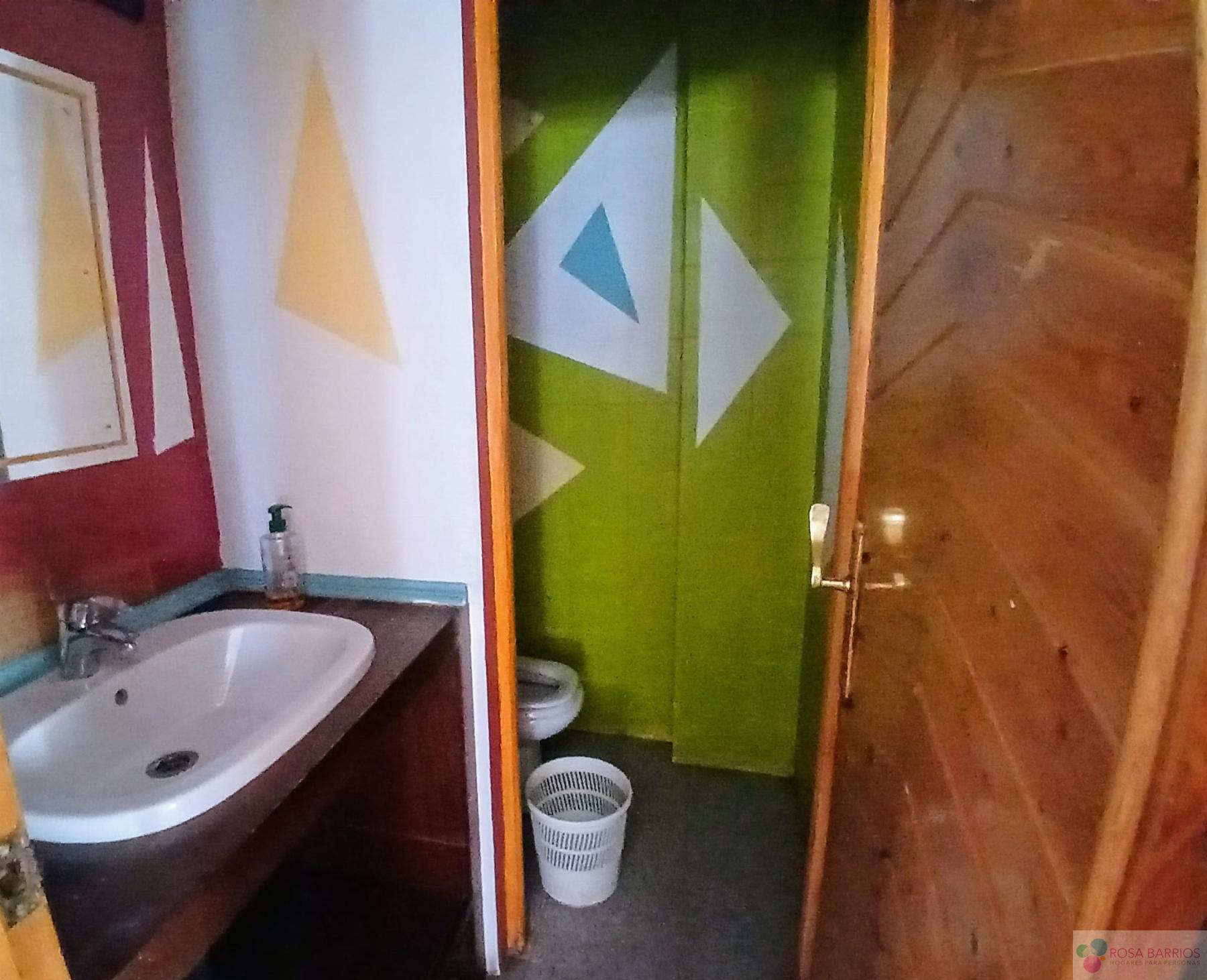 Zu verkaufen von ladenlokal in
 San Pedro de Alcántara