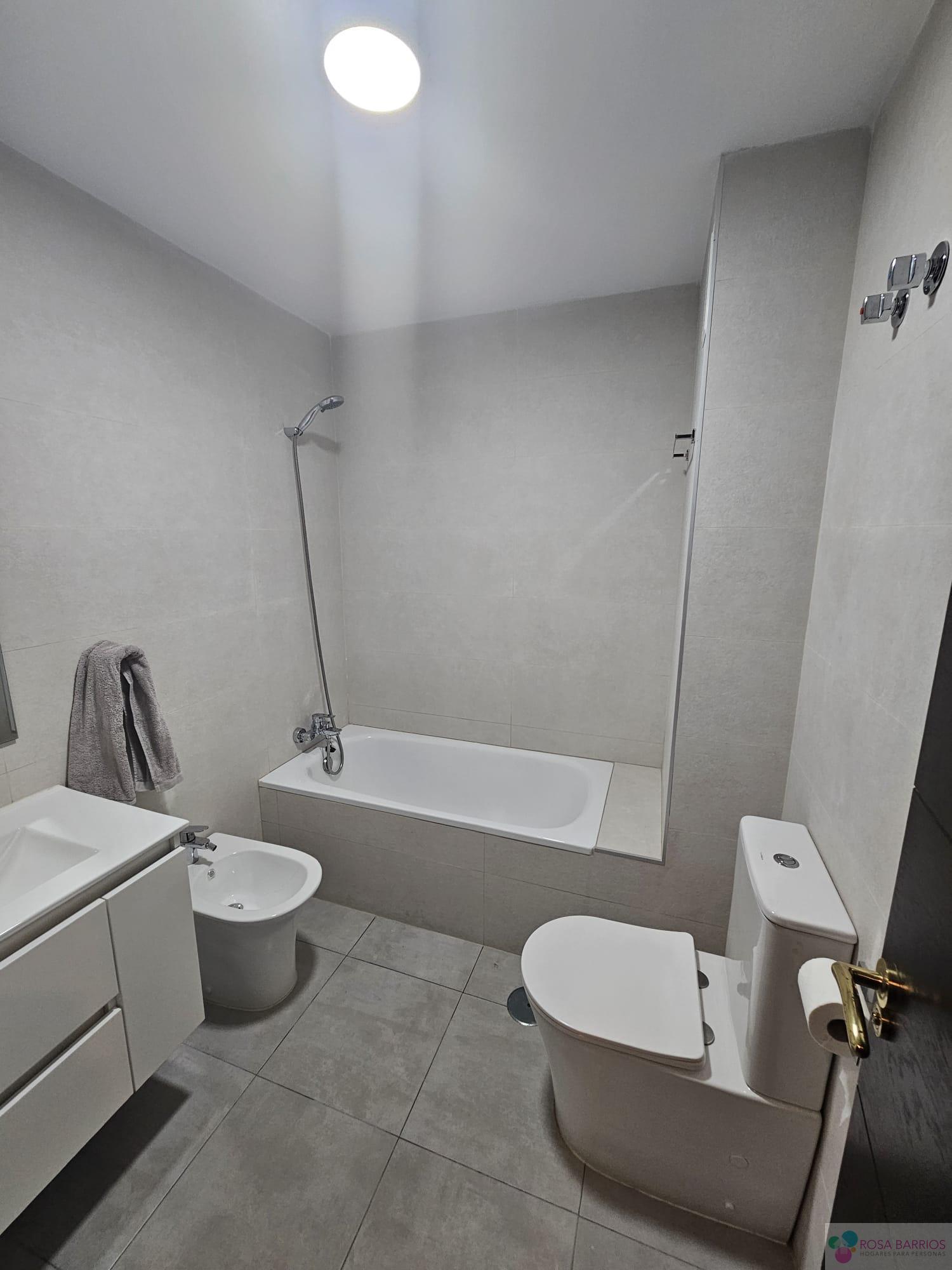 For sale of flat in San Luis de Sabinillas