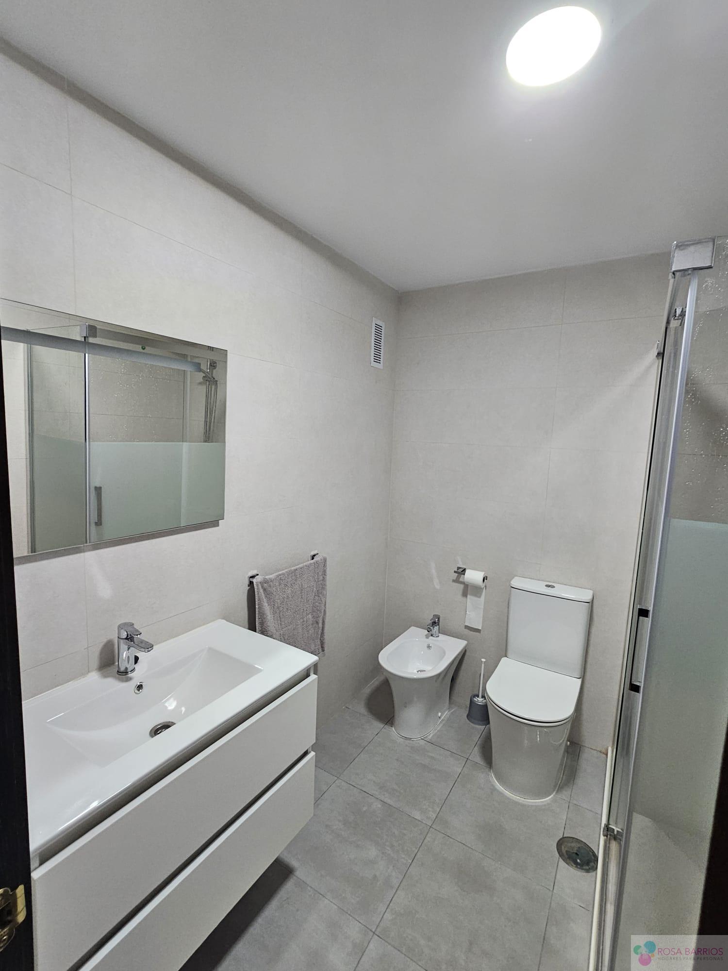 For sale of flat in San Luis de Sabinillas