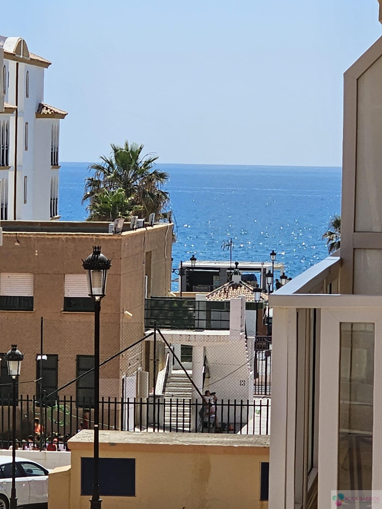 For sale of flat in San Luis de Sabinillas