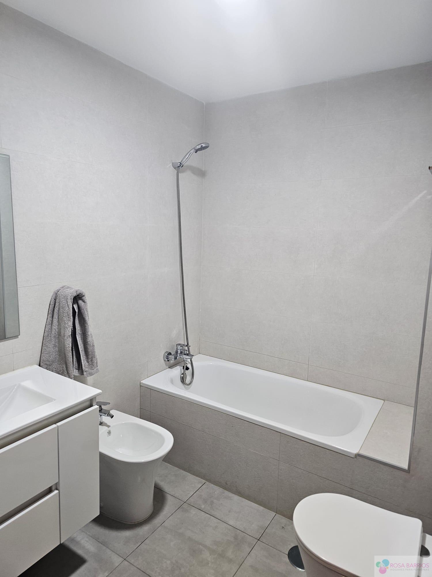 For sale of flat in San Luis de Sabinillas