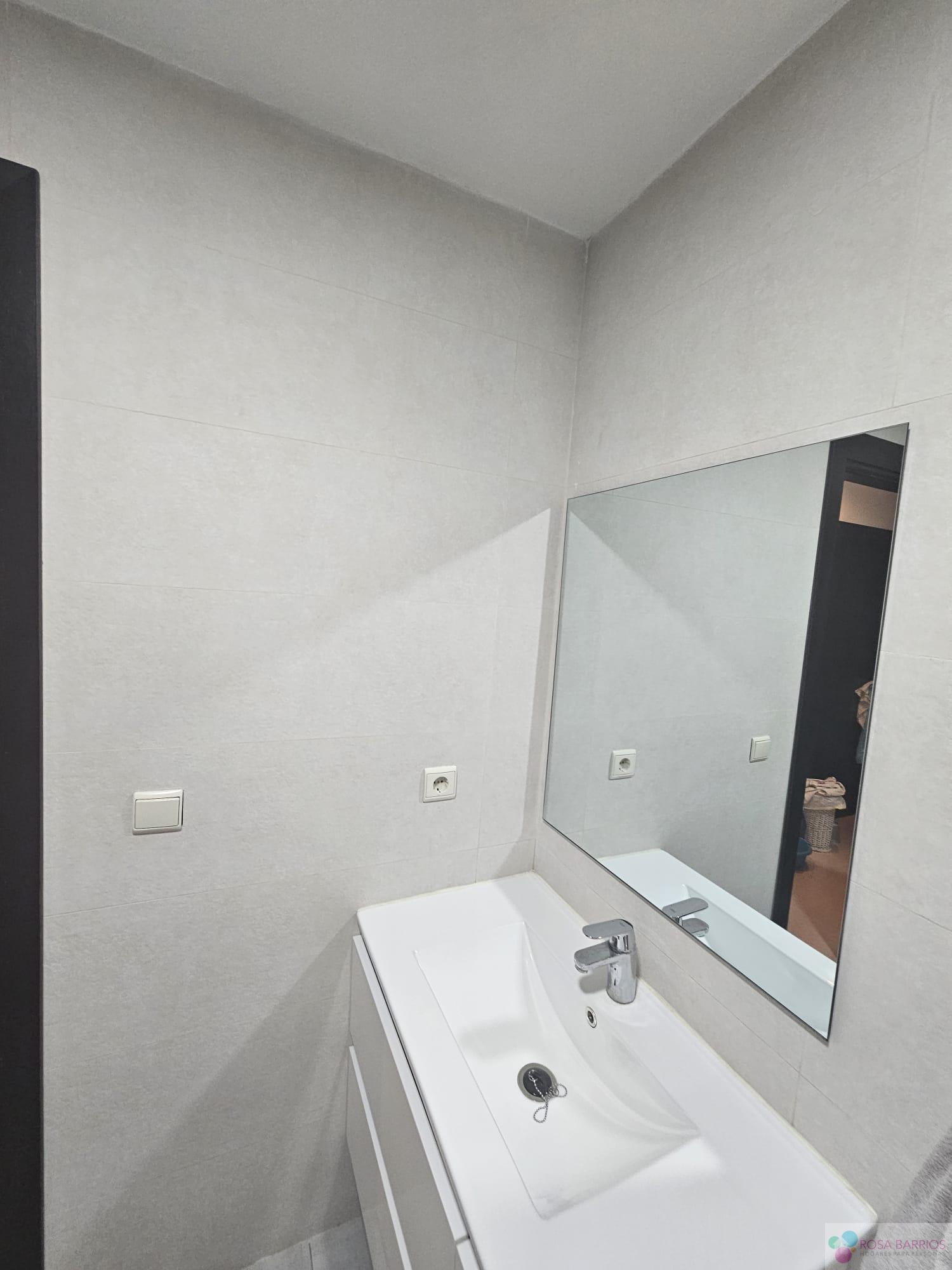 For sale of flat in San Luis de Sabinillas