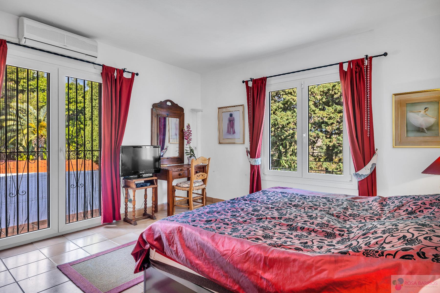 Venta de chalet en Estepona