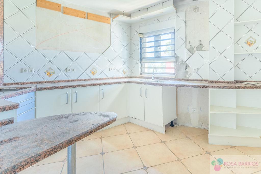 For sale of chalet in Marbella