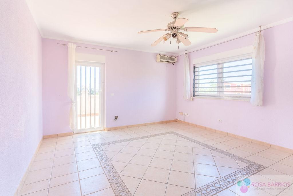 For sale of chalet in Marbella