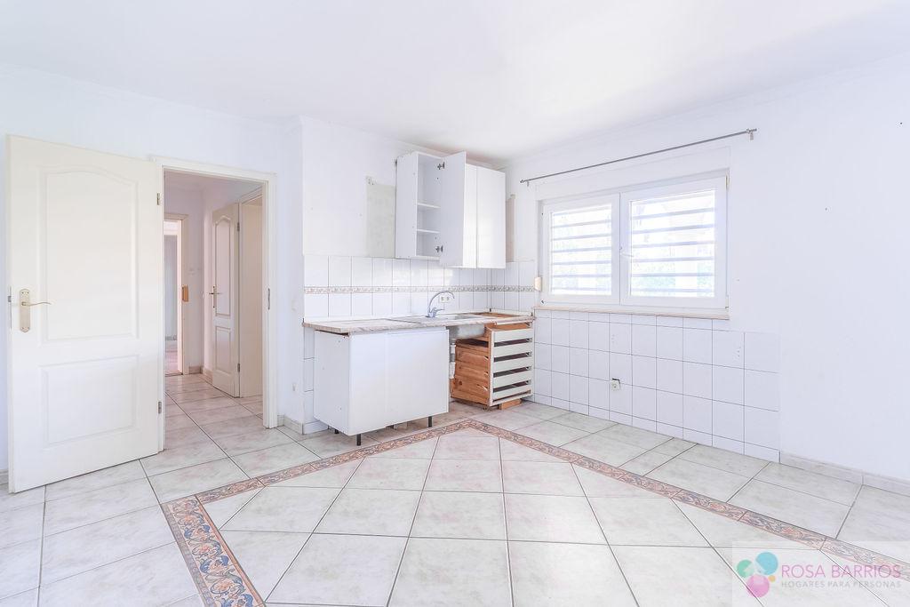 For sale of chalet in Marbella
