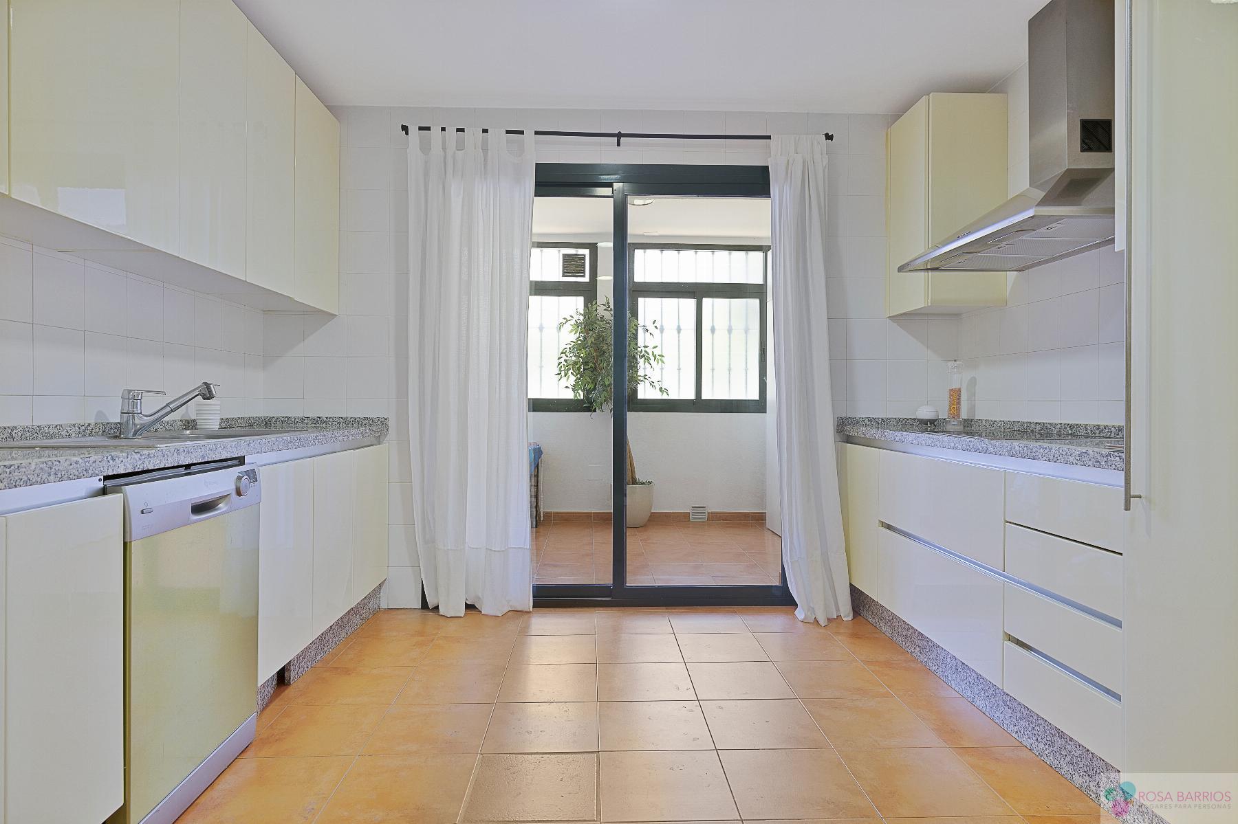For sale of flat in San Pedro de Alcántara