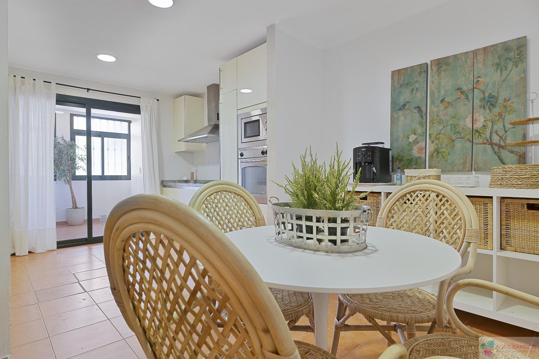 For sale of flat in San Pedro de Alcántara