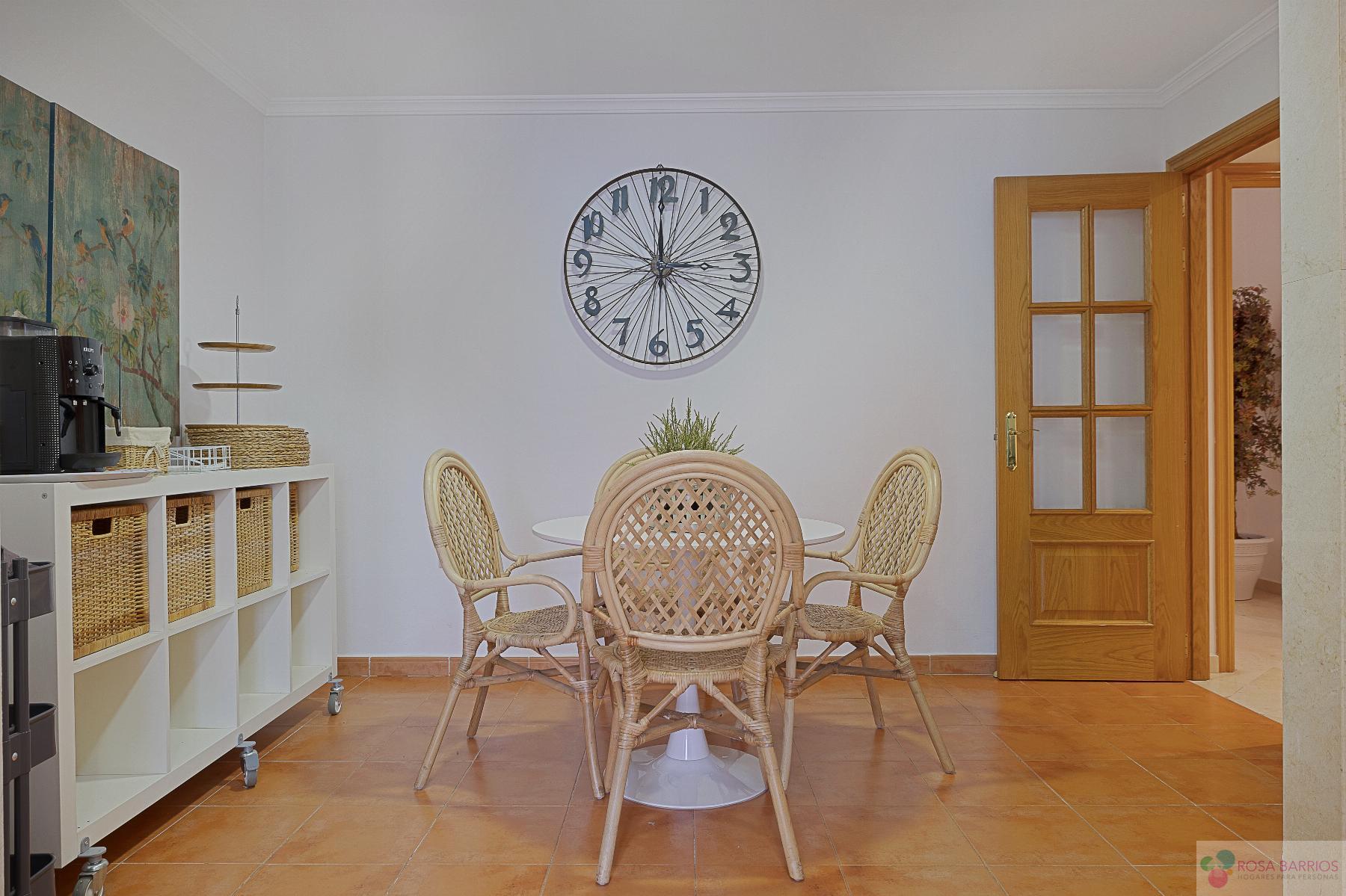 For sale of flat in San Pedro de Alcántara