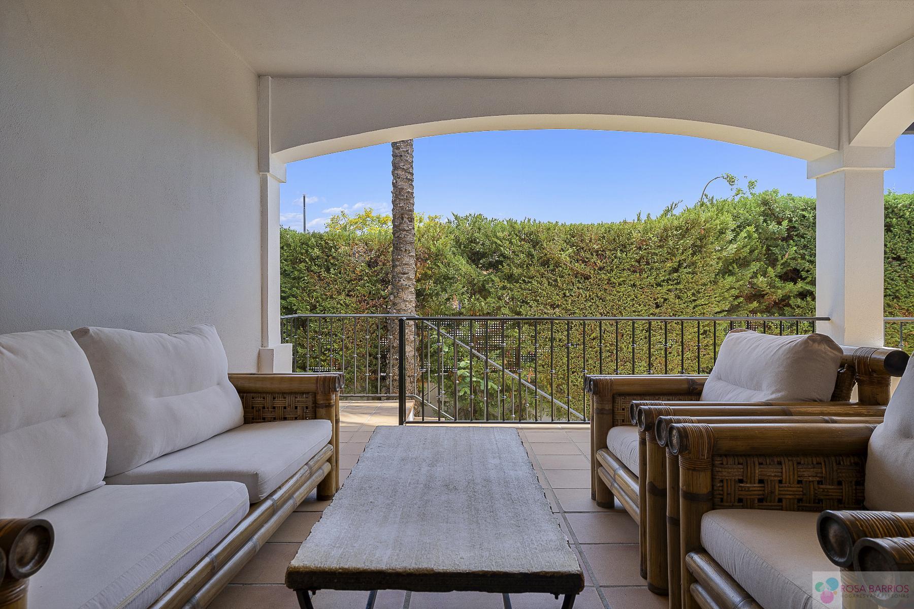 For sale of flat in San Pedro de Alcántara