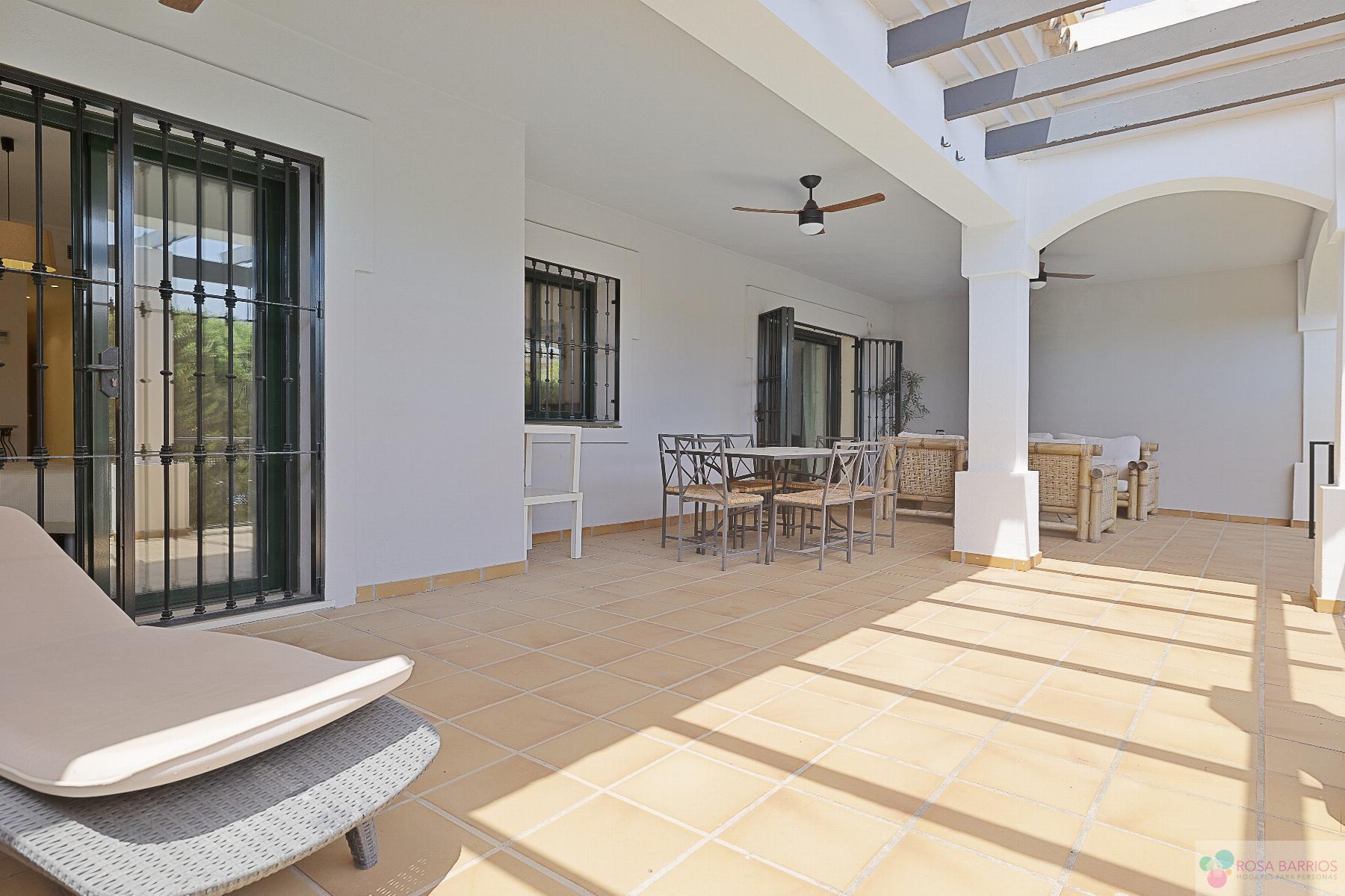 For sale of flat in San Pedro de Alcántara