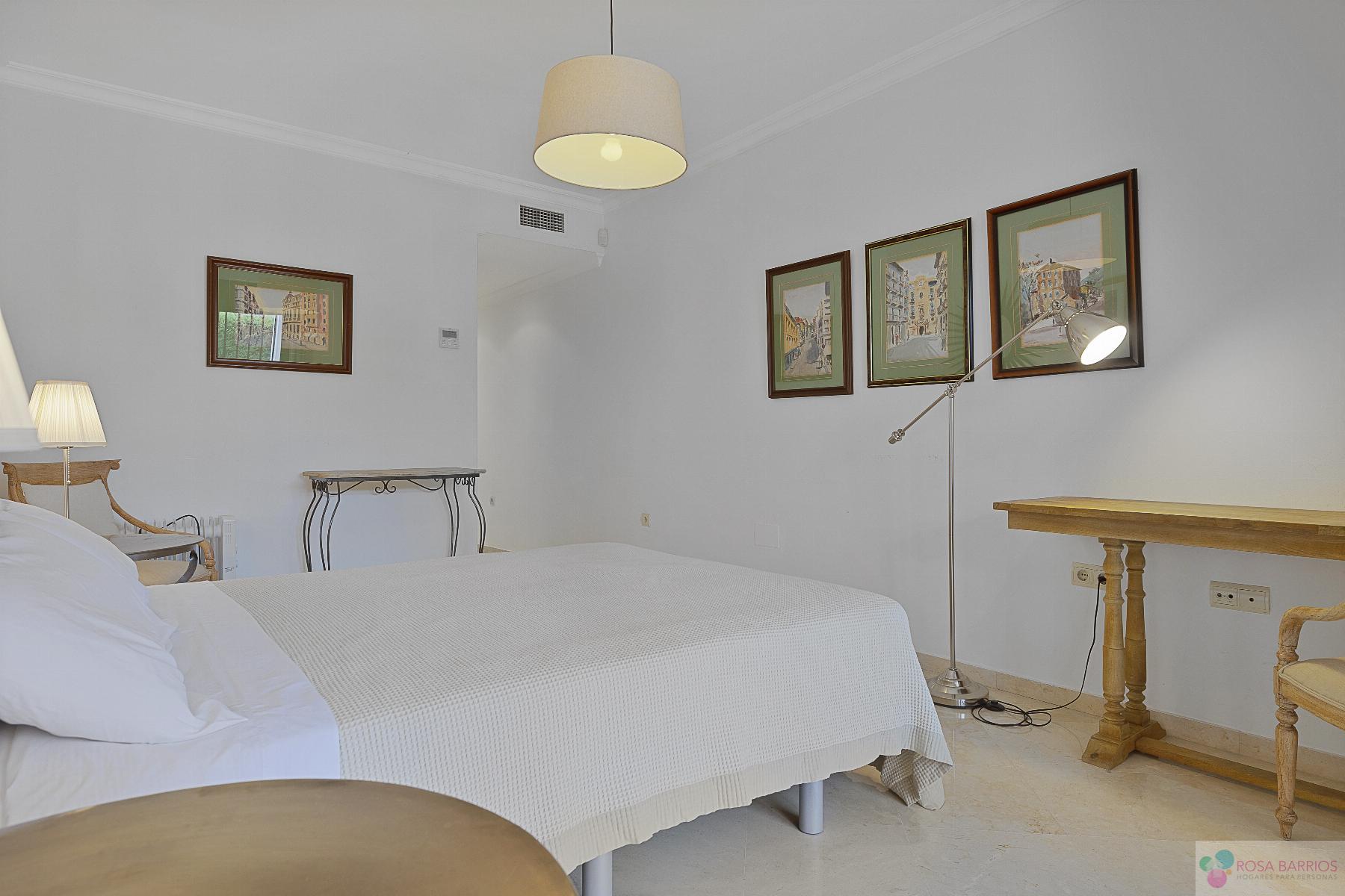 For sale of flat in San Pedro de Alcántara