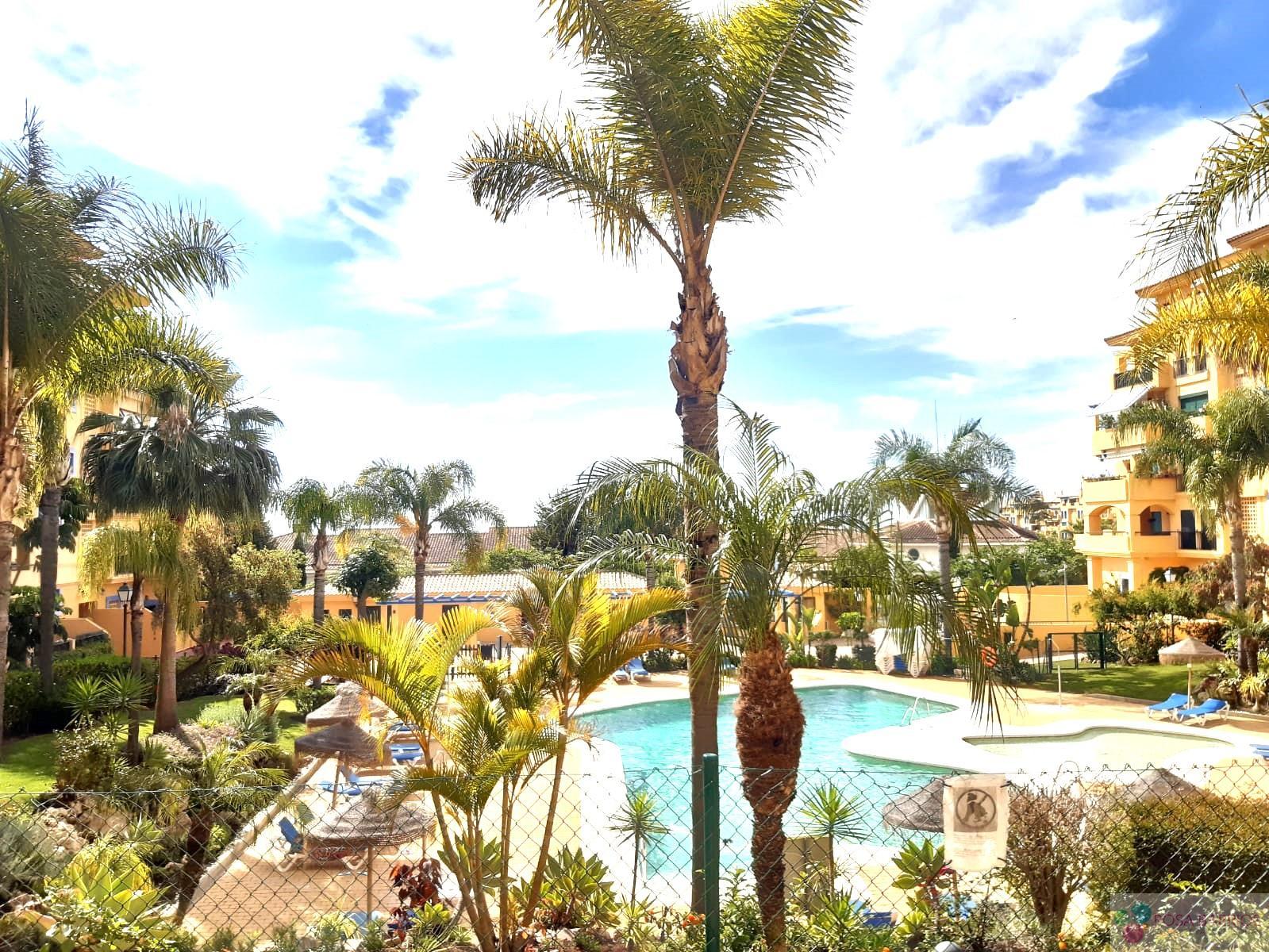 Venta de piso en San Pedro de Alcántara
