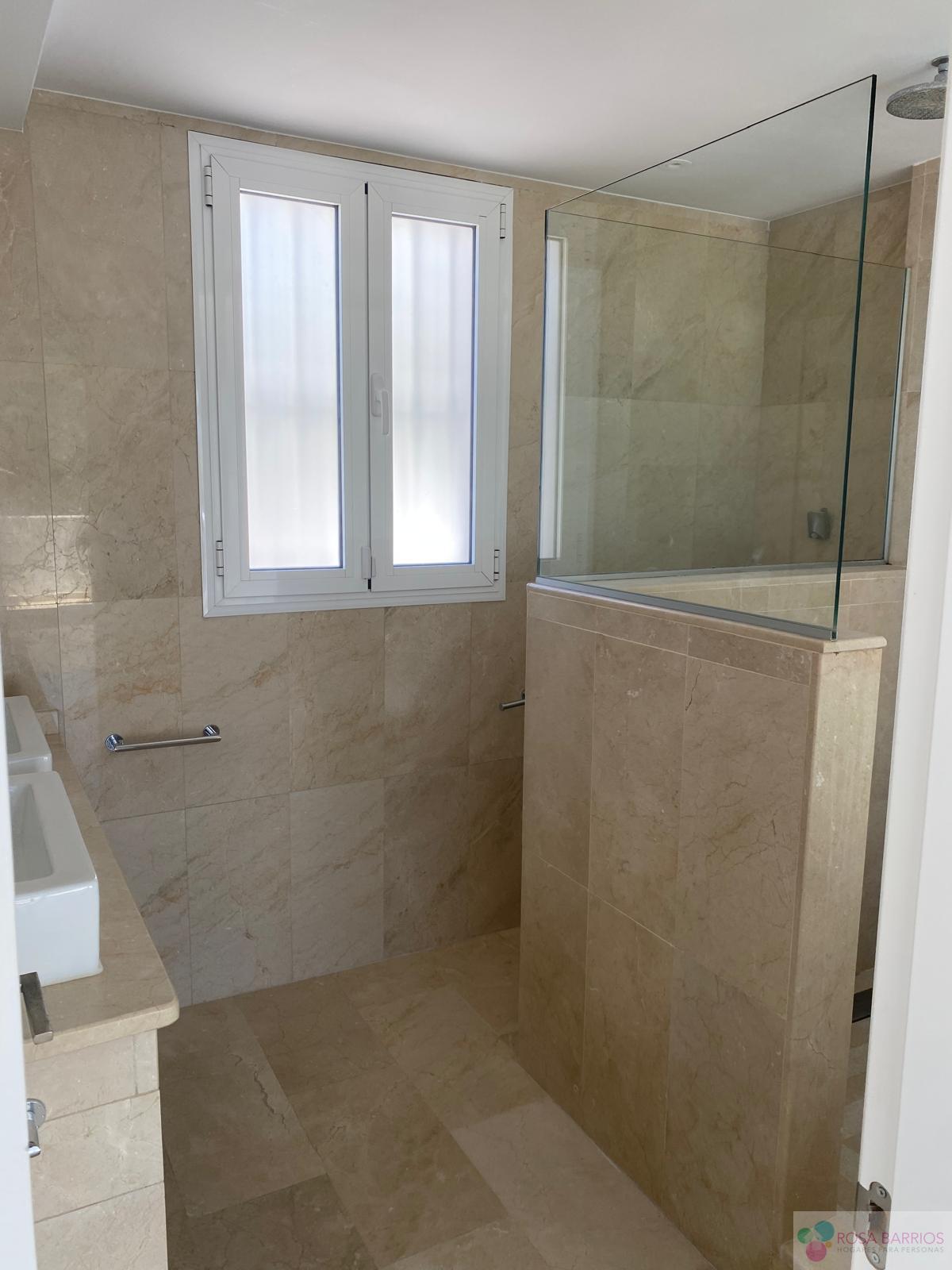For sale of house in Benahavís