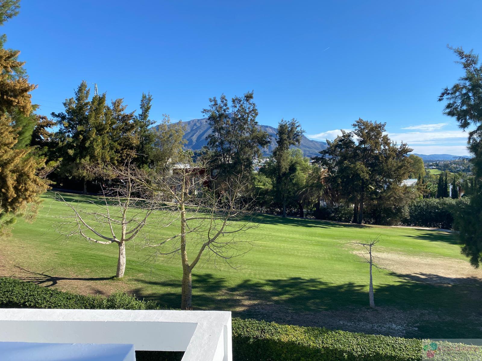 For sale of house in Benahavís