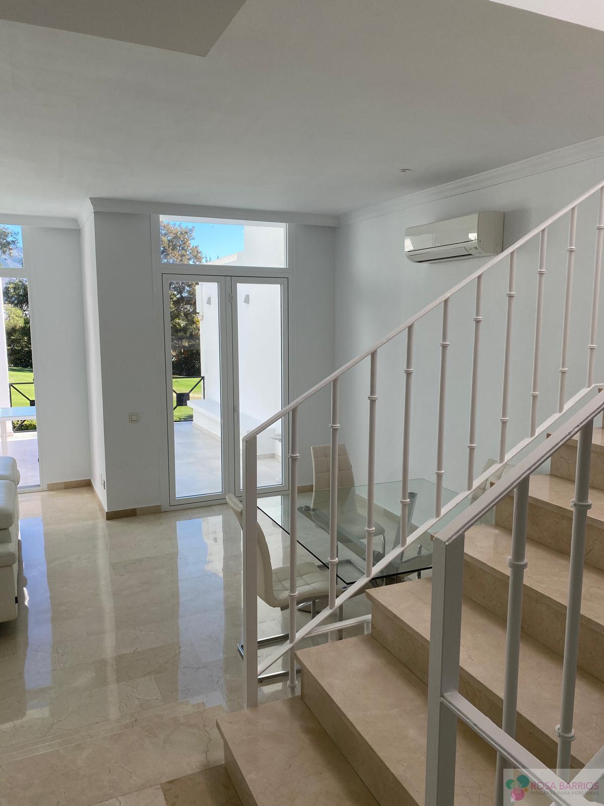 For sale of house in Benahavís