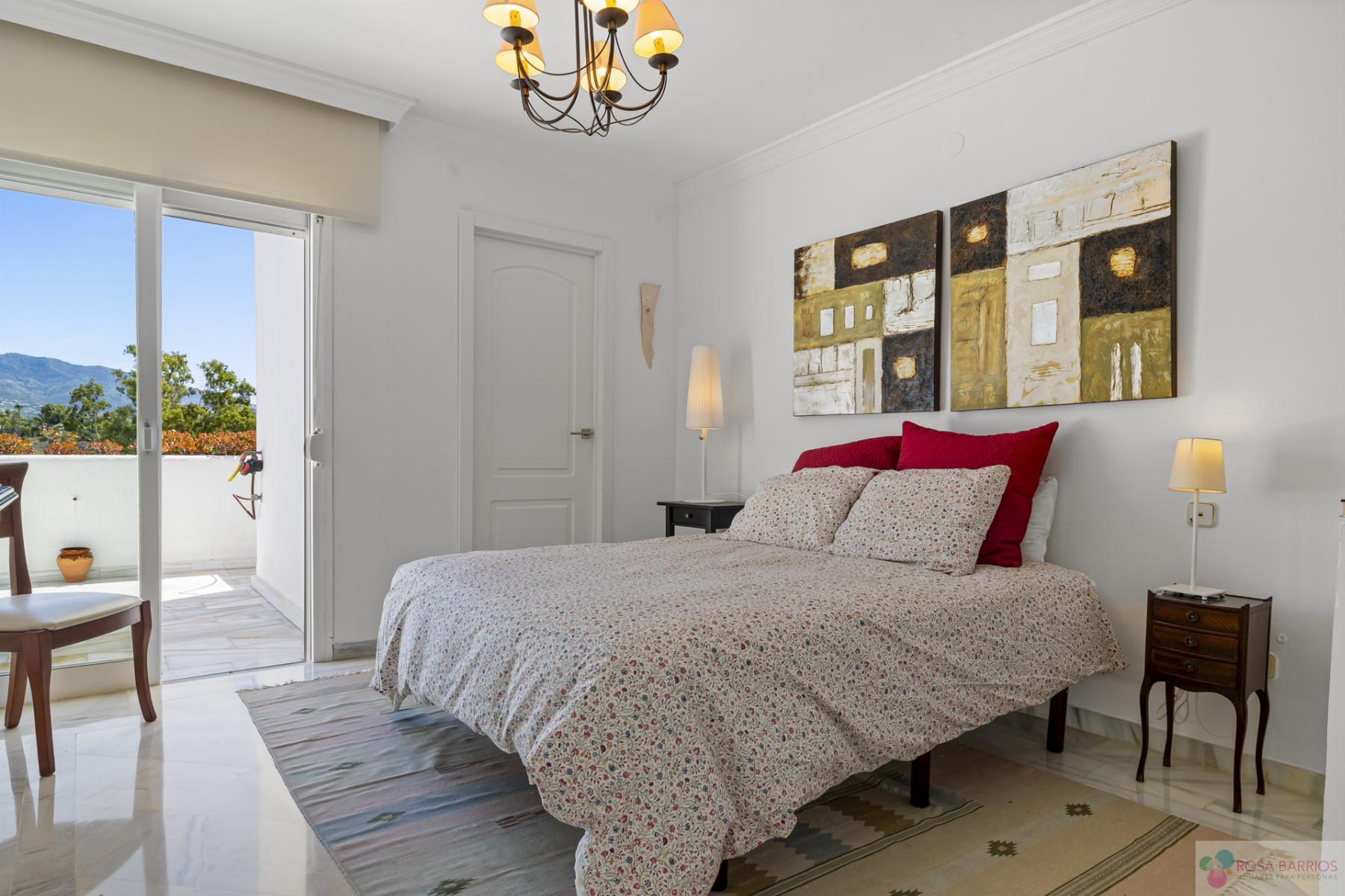 Zu verkaufen von haus in
 Nueva Andalucía