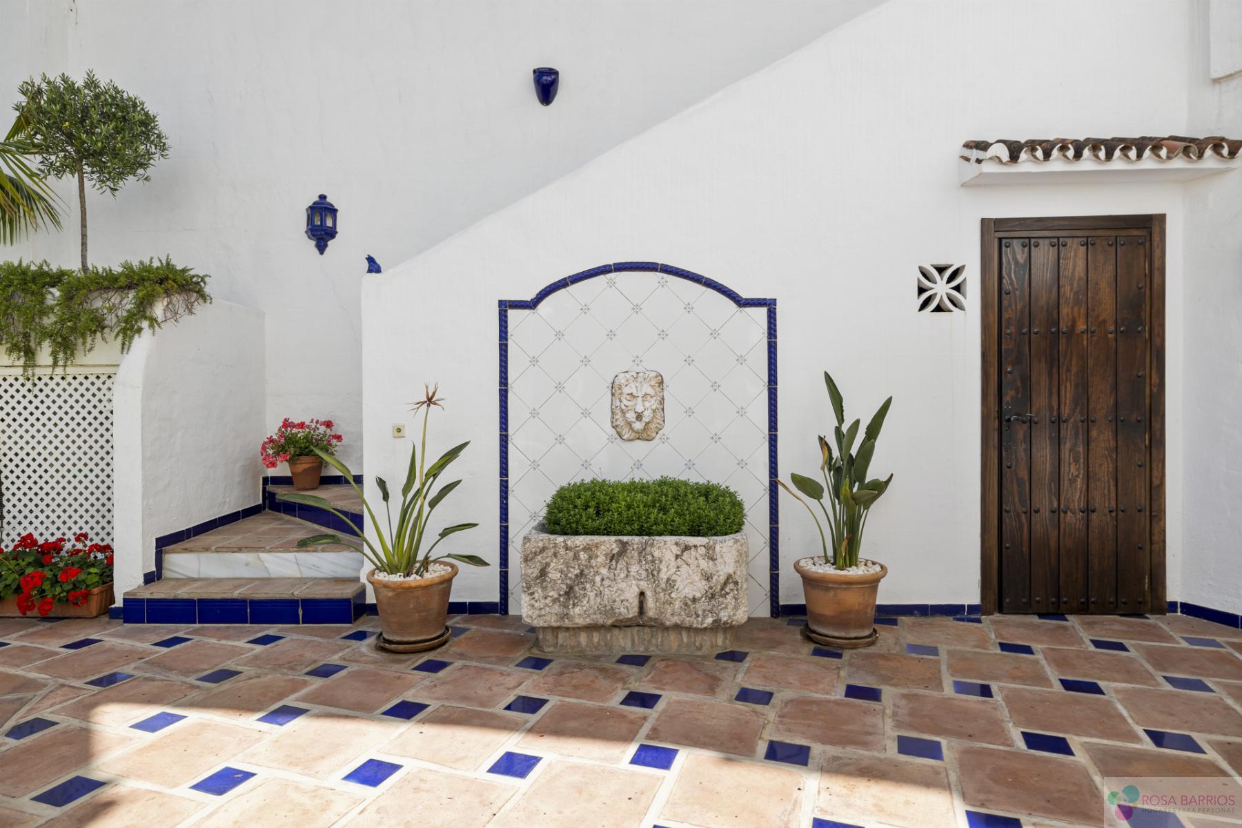 Zu verkaufen von haus in
 Nueva Andalucía