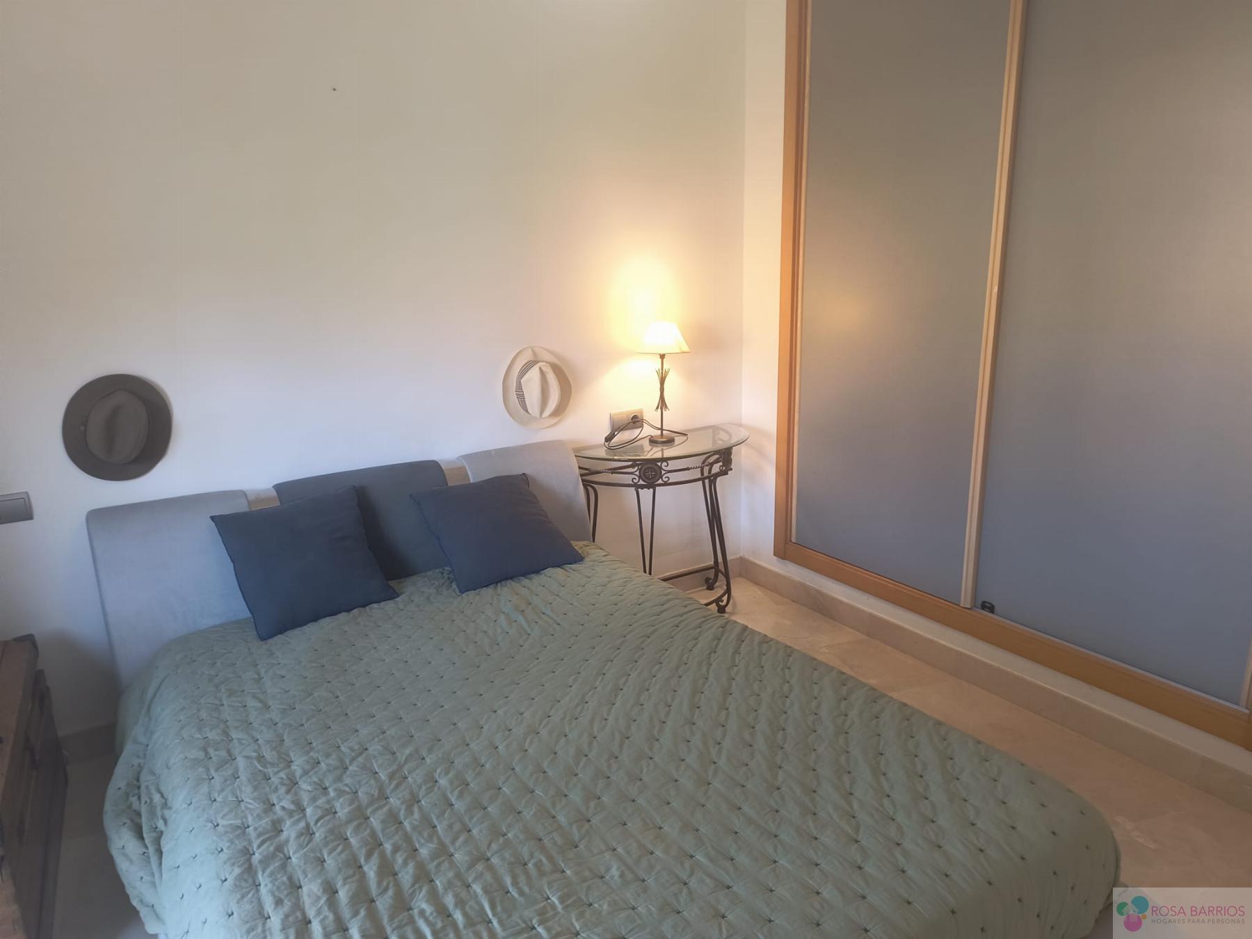 Venta de piso en Estepona
