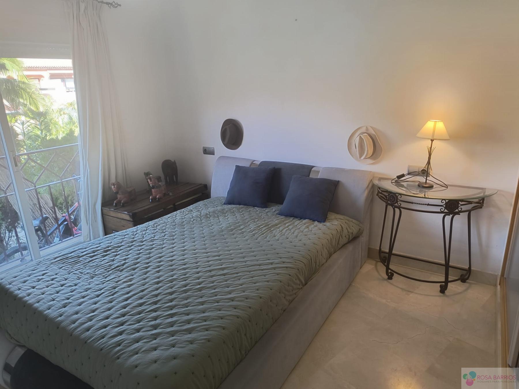 Venta de piso en Estepona