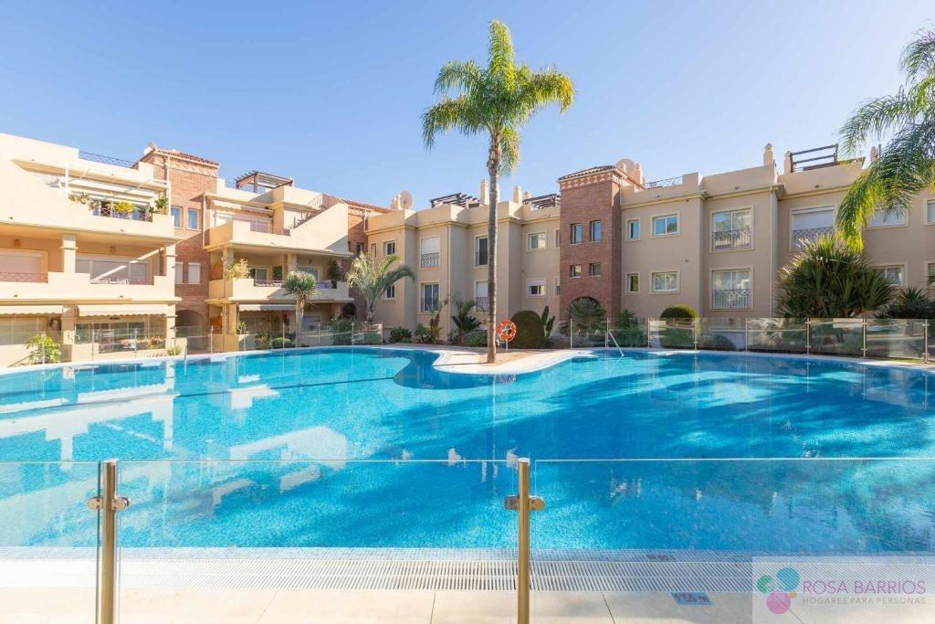 Venta de piso en Estepona