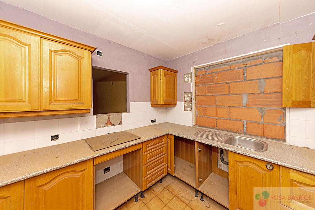 For sale of chalet in Estepona