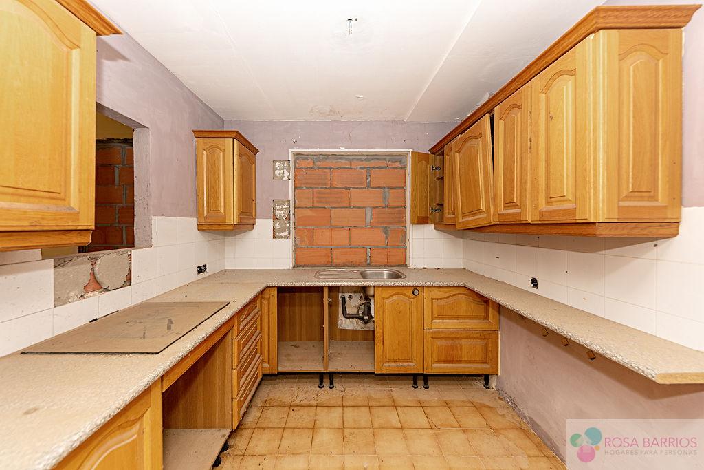 For sale of chalet in Estepona