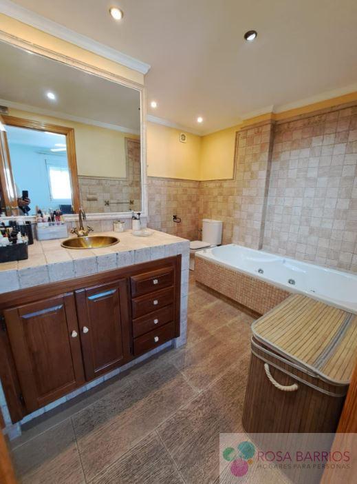For sale of flat in Estepona