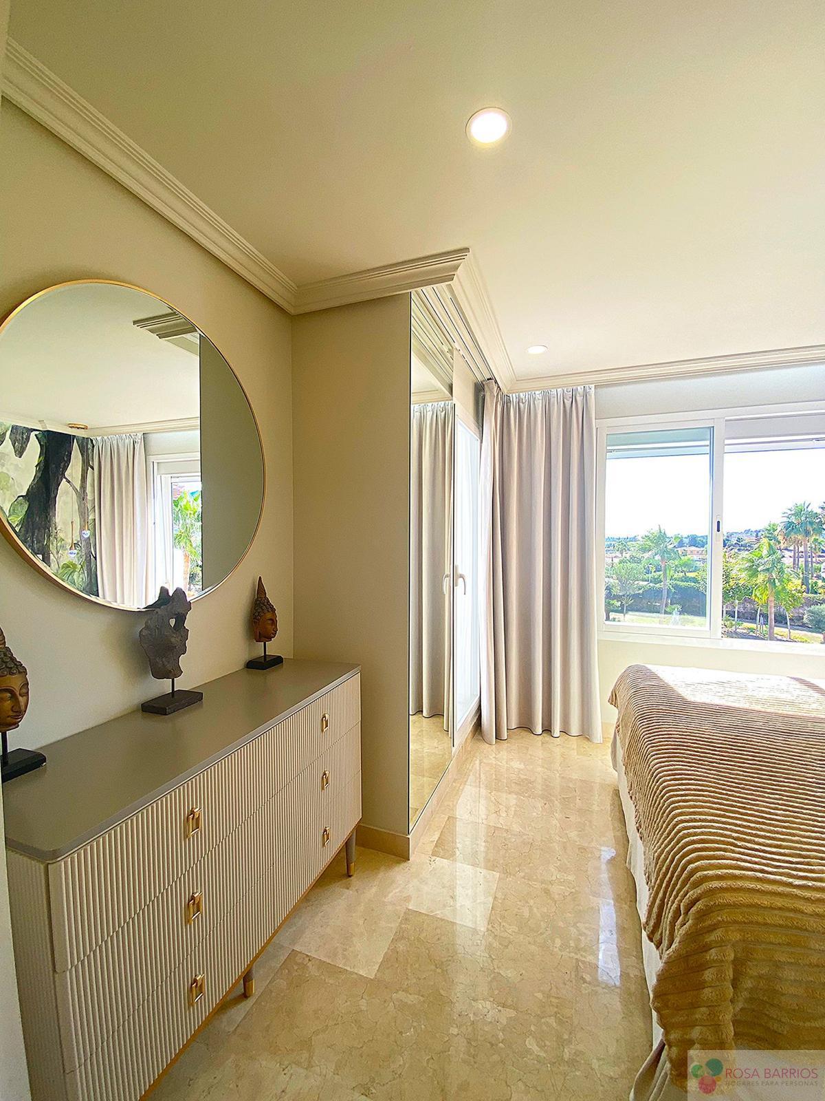 For sale of flat in Estepona