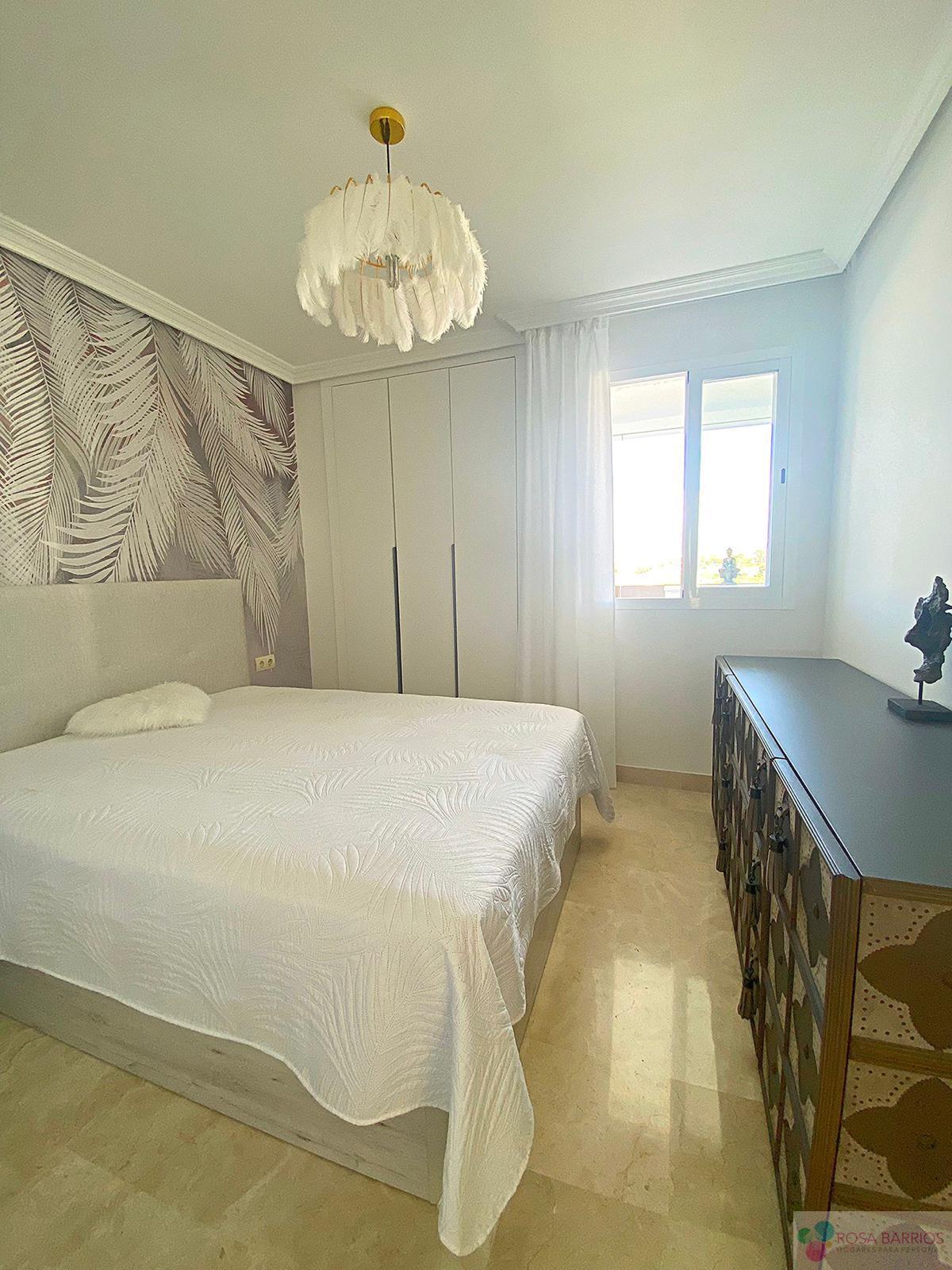 For sale of flat in Estepona