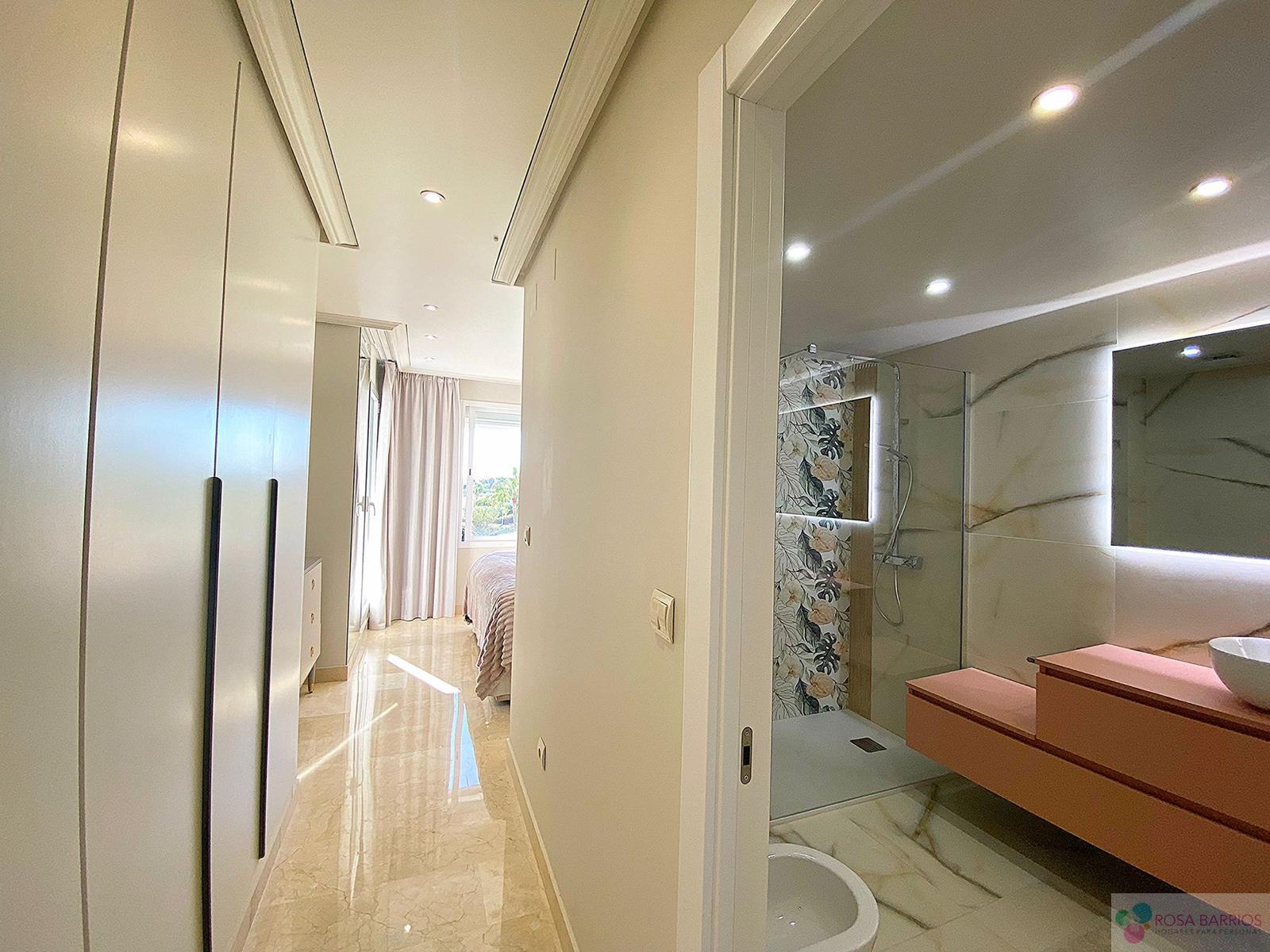 For sale of flat in Estepona