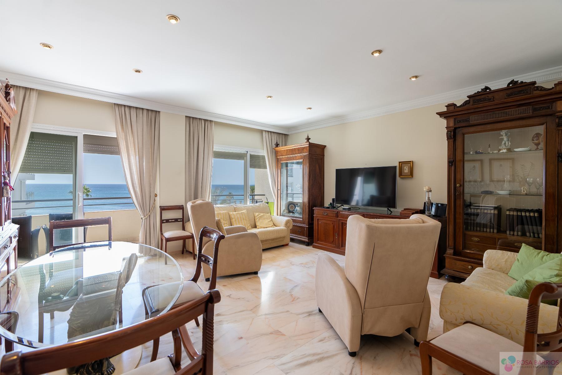 Venta de piso en Estepona